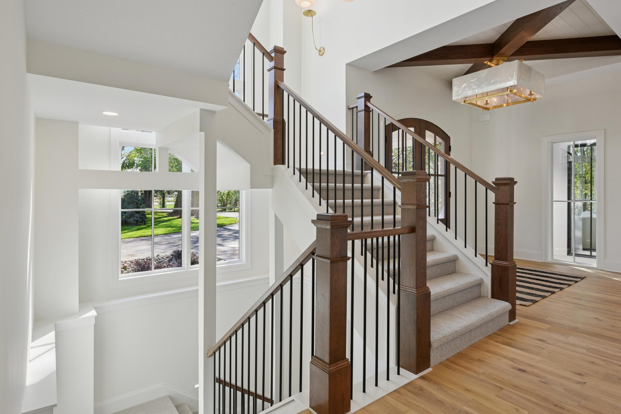 9414 Us-12, Independence, MN