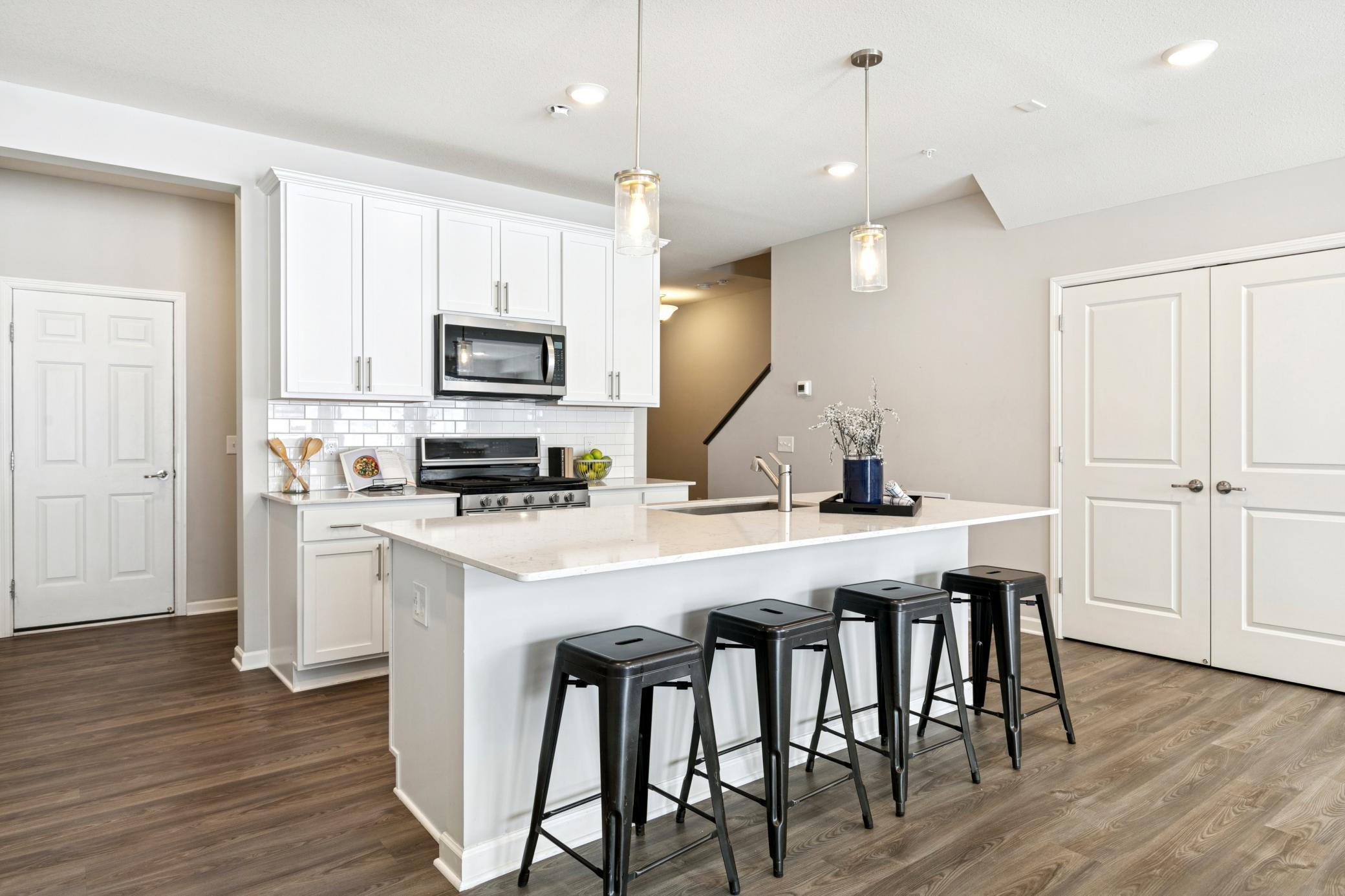 4860 Avery Court, Eagan, MN