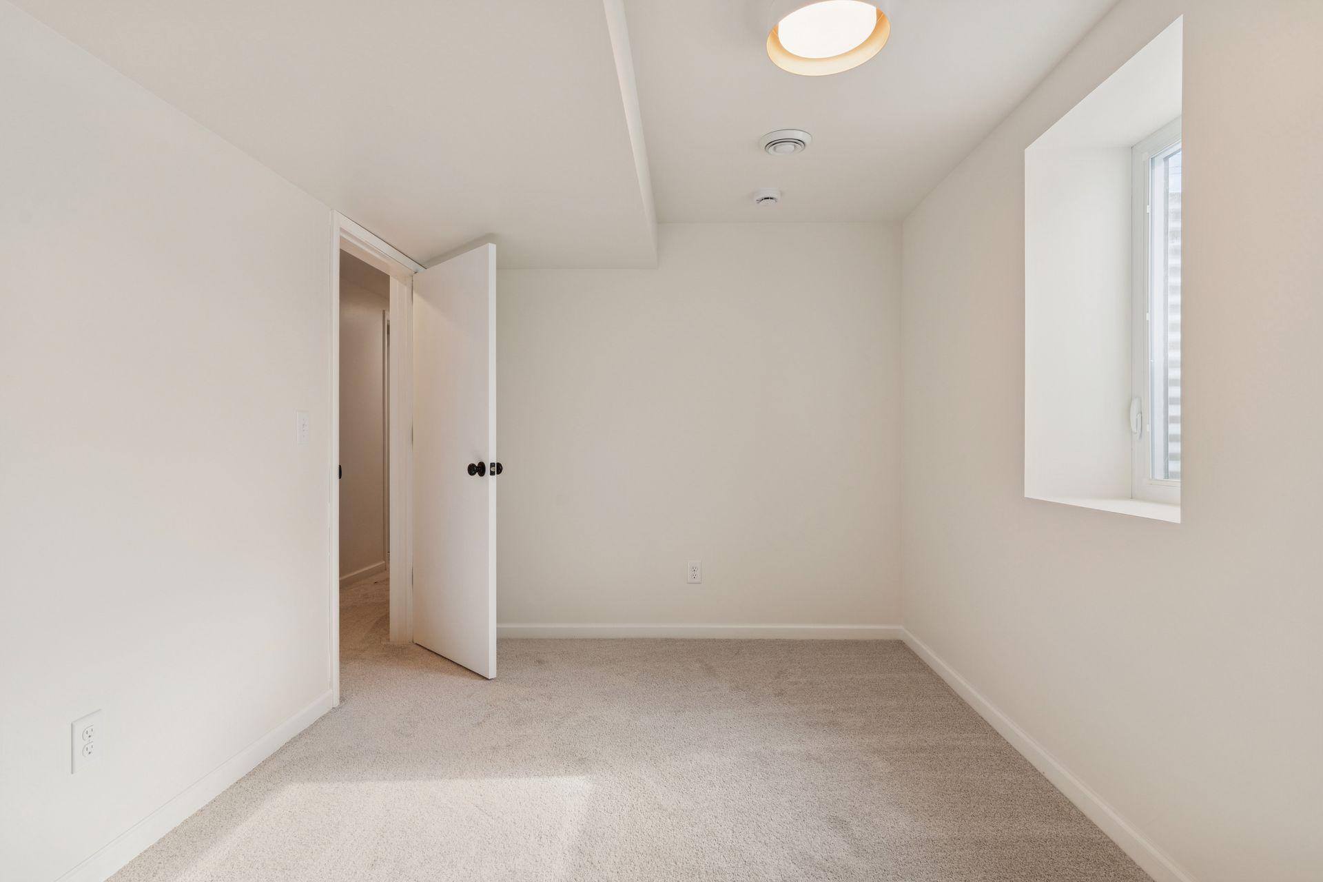 13413 Arthur Street W, Minnetonka, MN