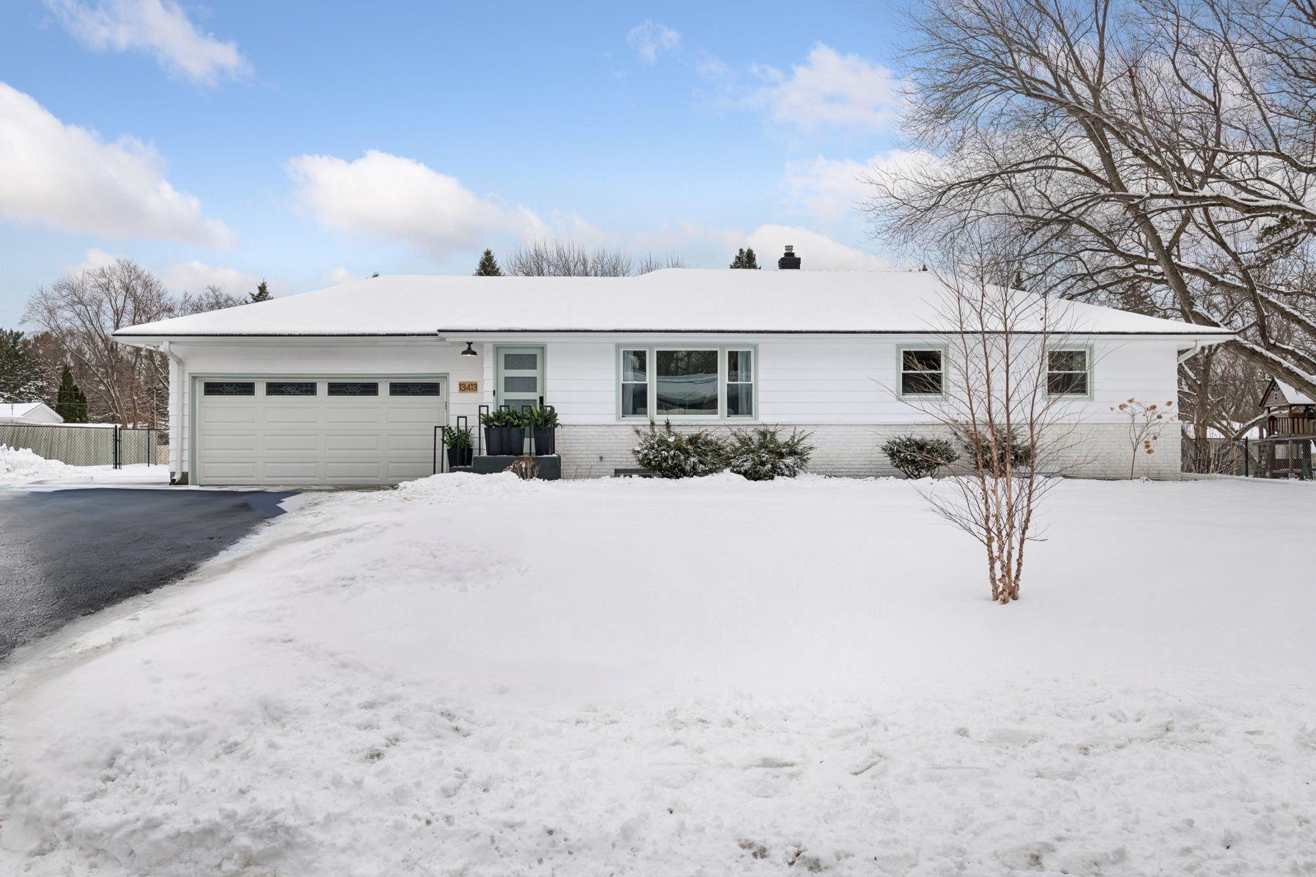 13413 Arthur Street W, Minnetonka, MN