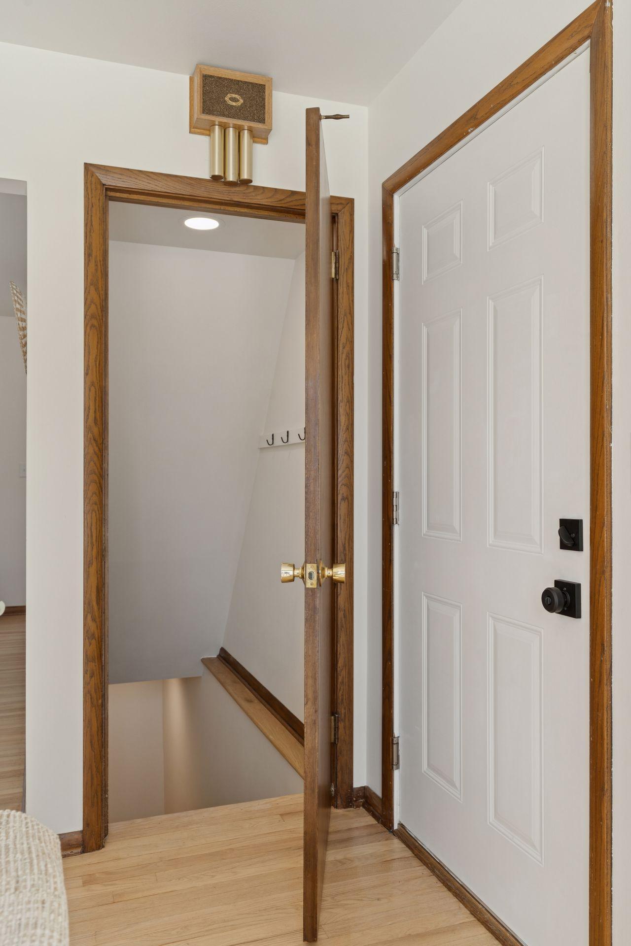 13413 Arthur Street W, Minnetonka, MN