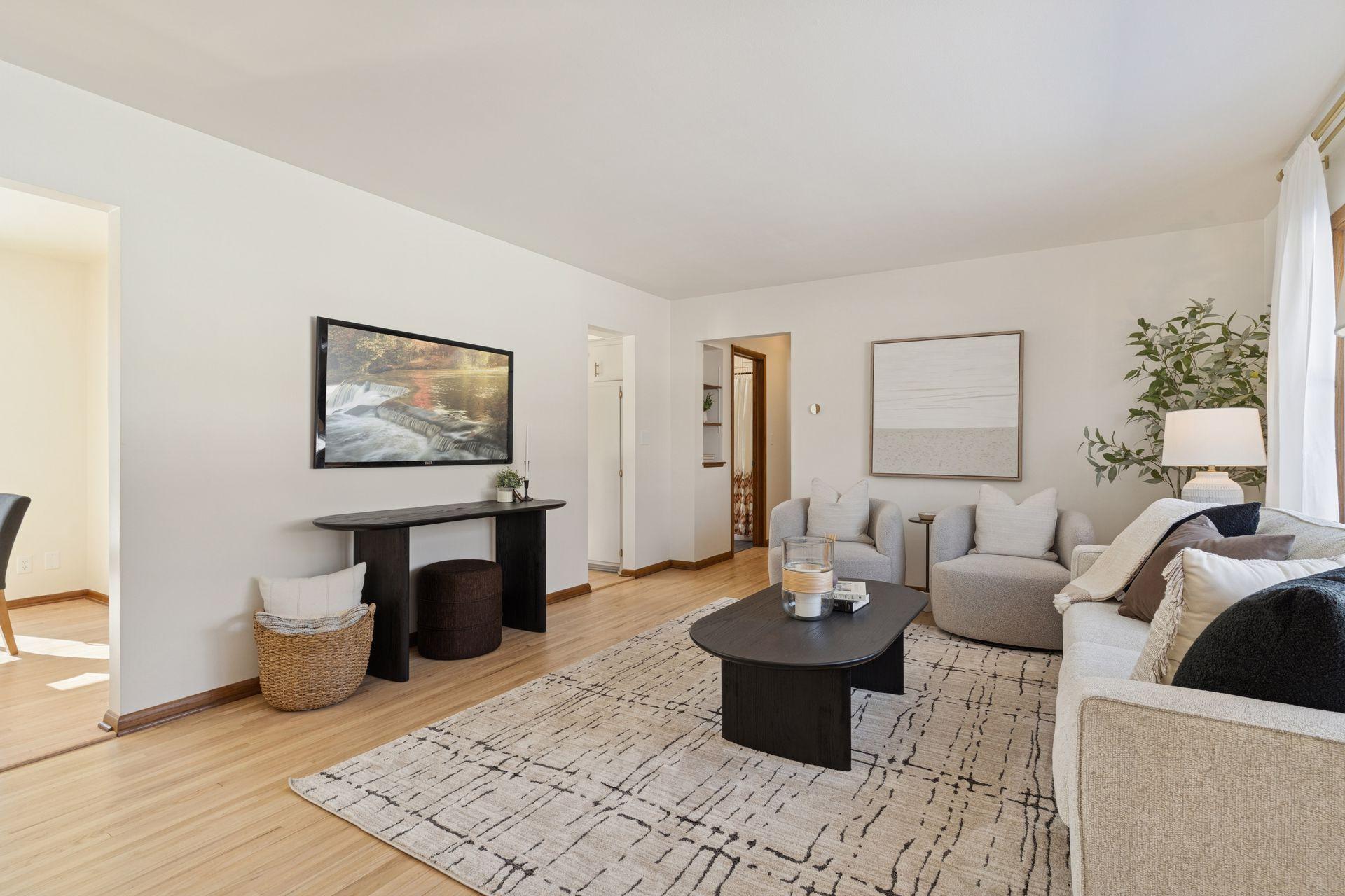 13413 Arthur Street W, Minnetonka, MN