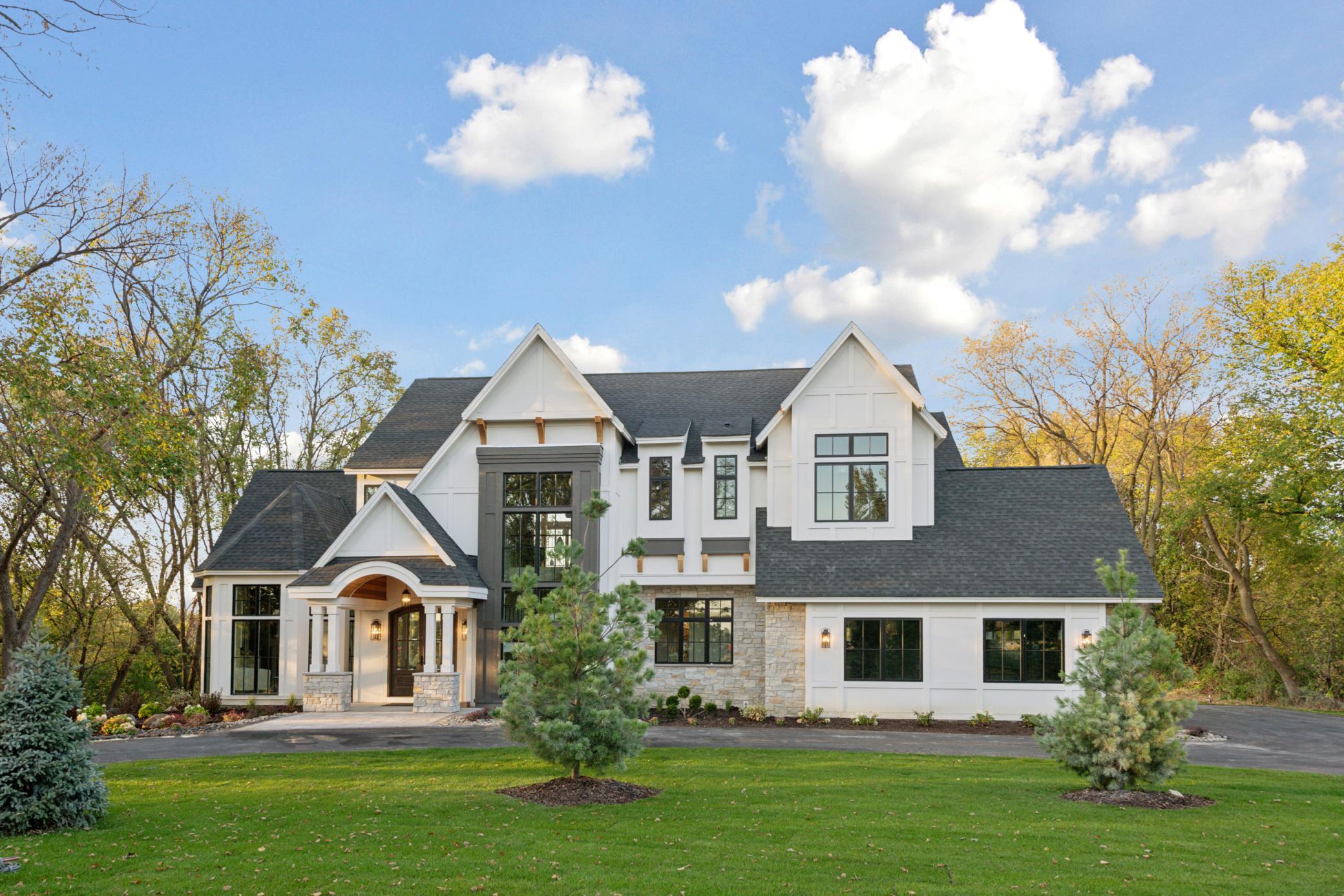 9414 Us-12, Independence, MN
