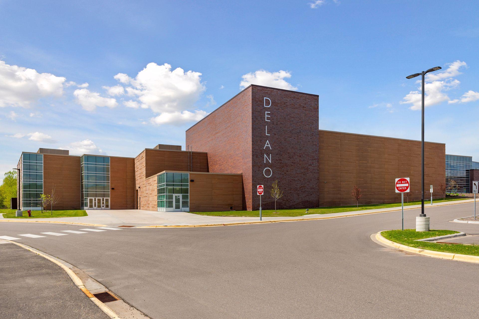 9414 Us-12, Independence, MN