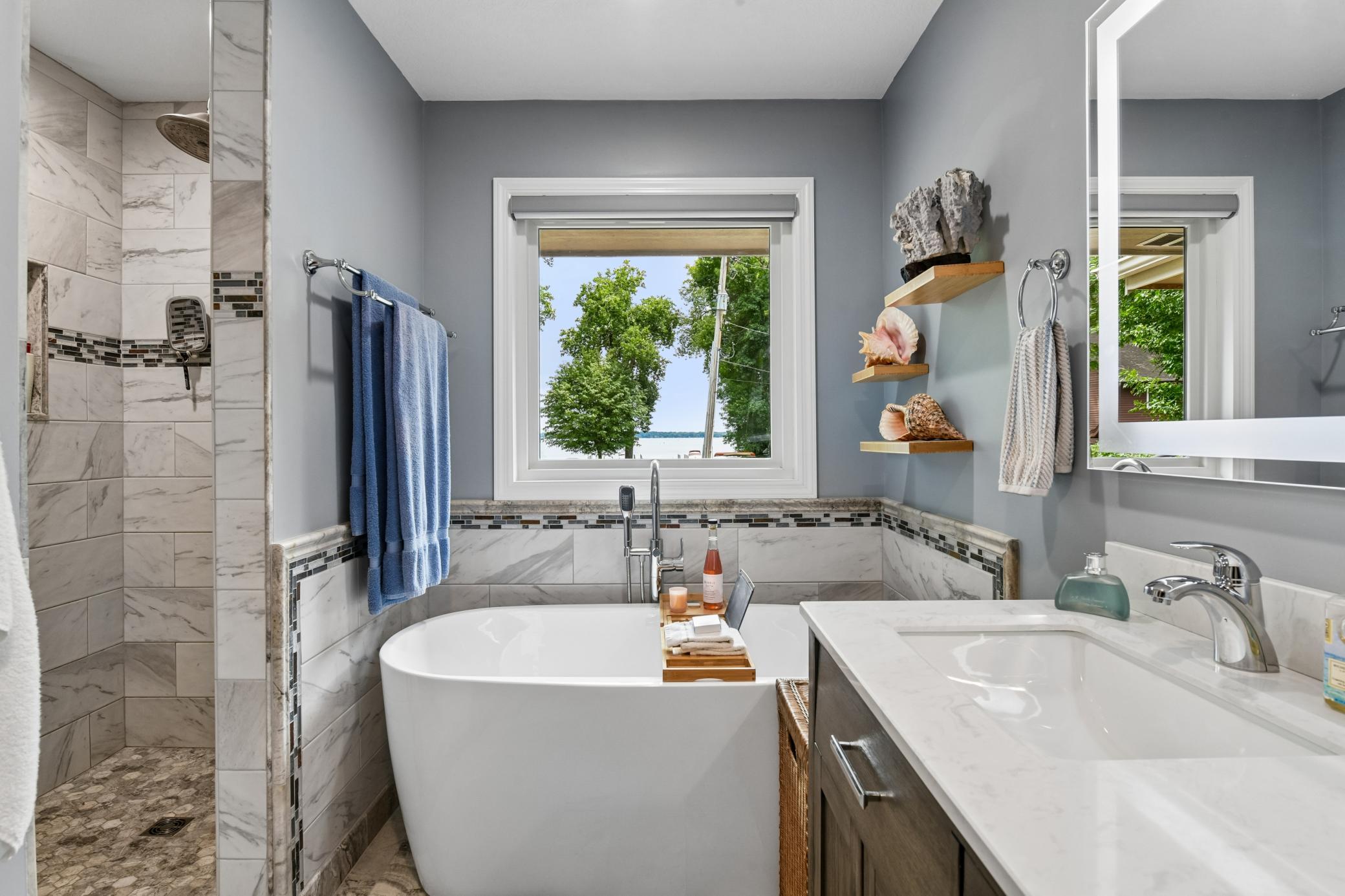 3001 Island View Drive, Mound, MN