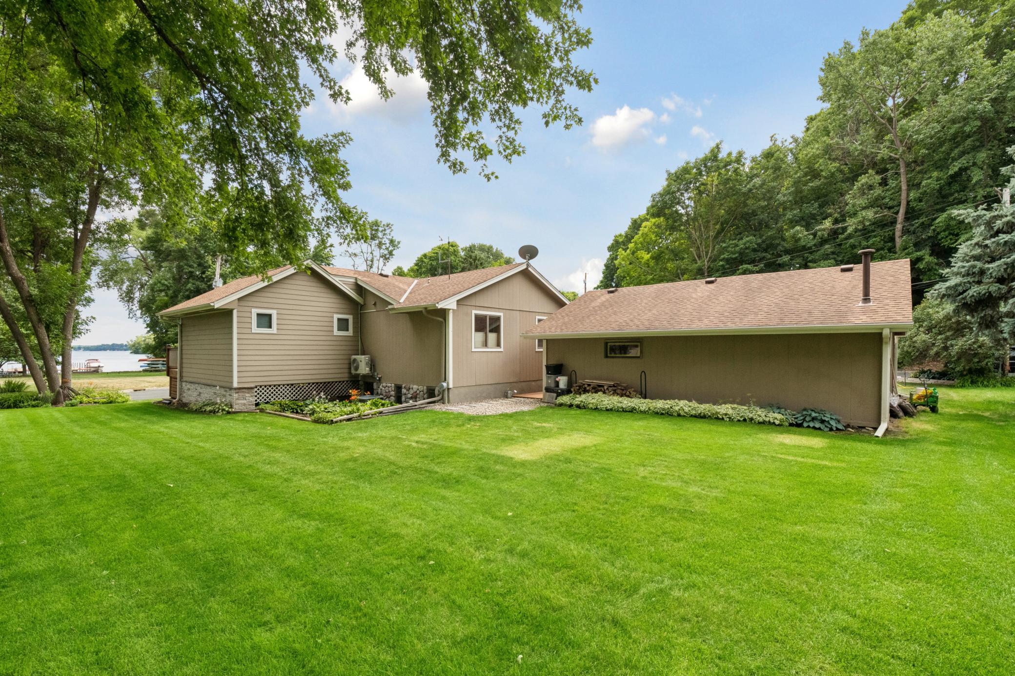 3001 Island View Drive, Mound, MN