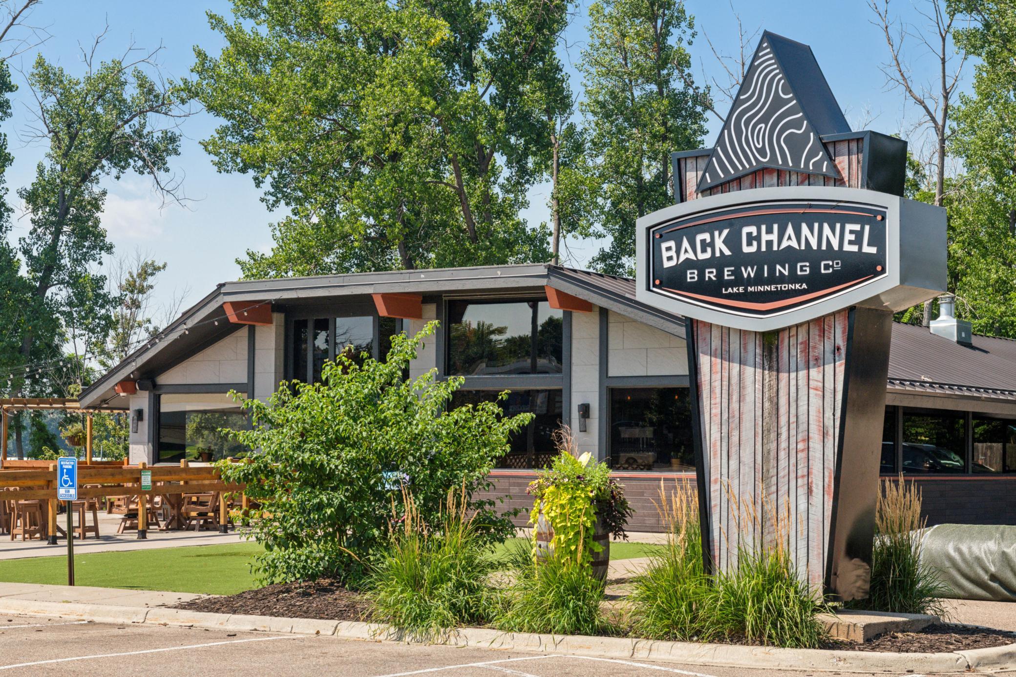 3001 Island View Drive, Mound, MN