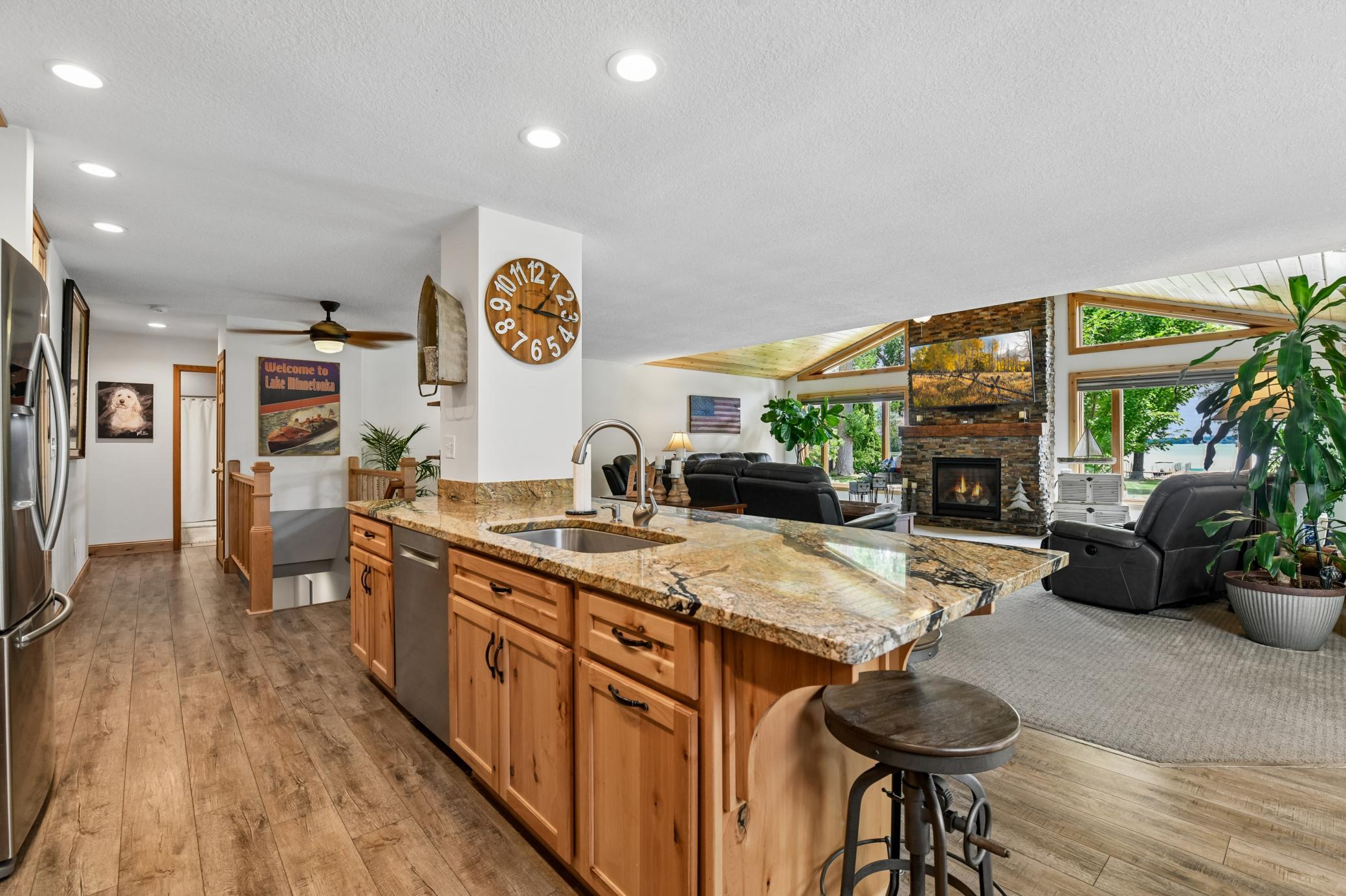 3001 Island View Drive, Mound, MN