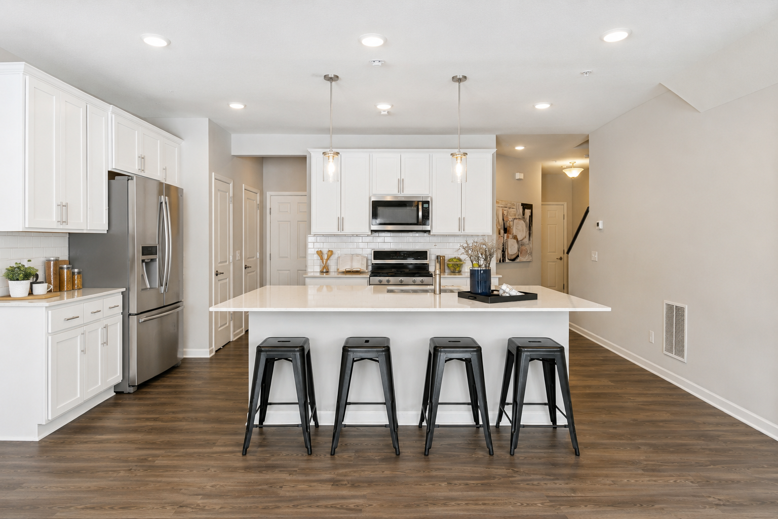 4860 Avery Court, Eagan, MN