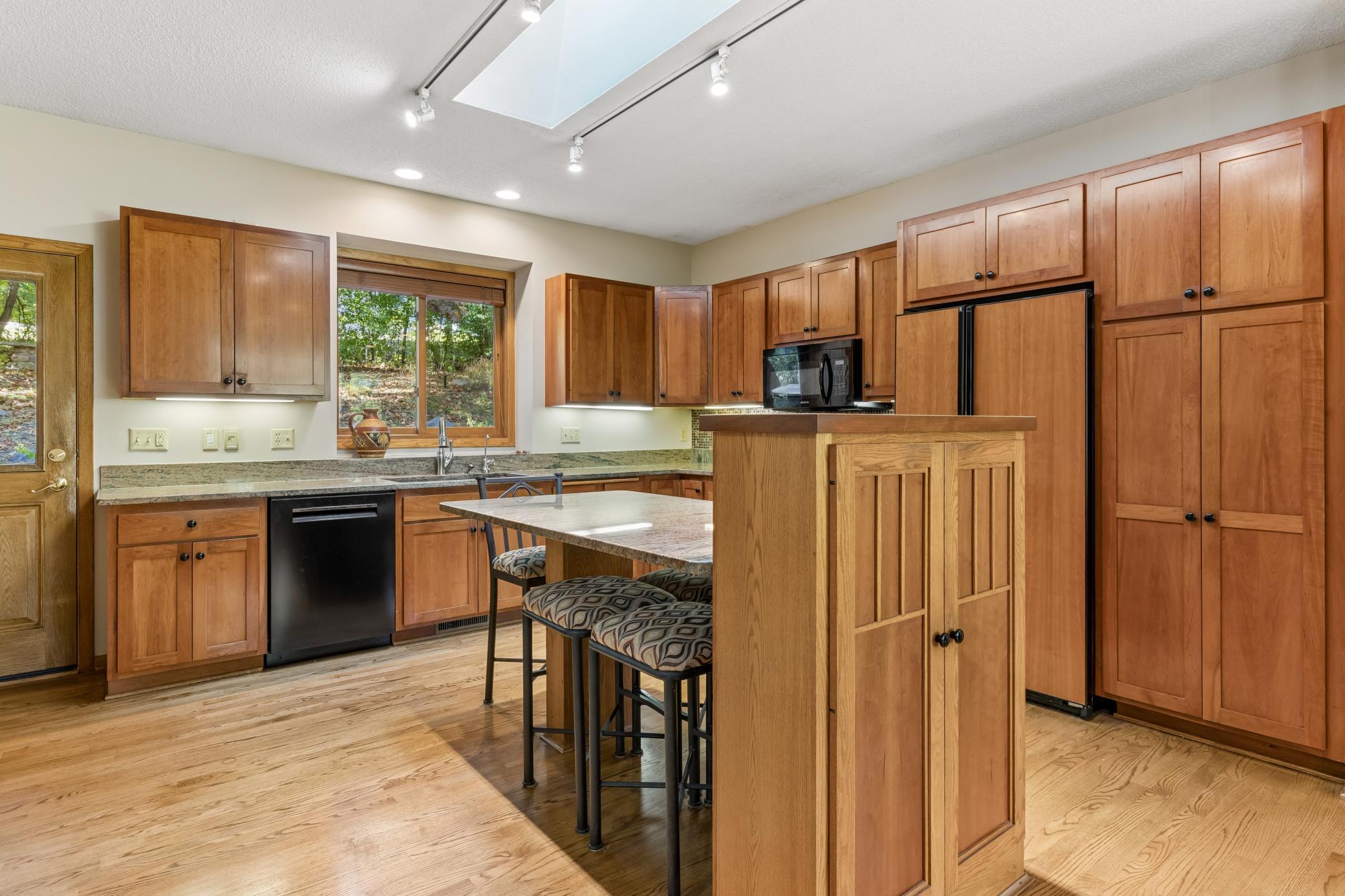 18420 Old Excelsior Blvd, Minnetonka, MN