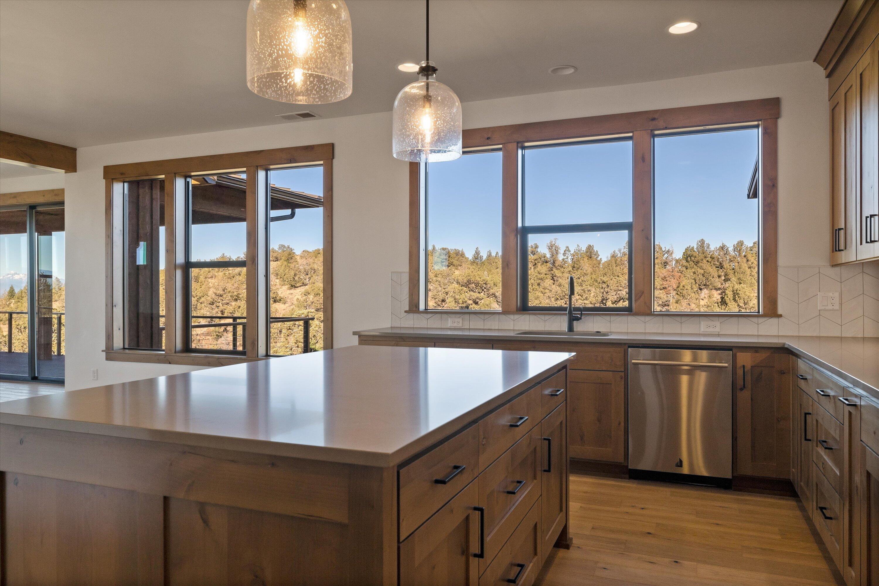 16543 SW Pinnacle Court, 697