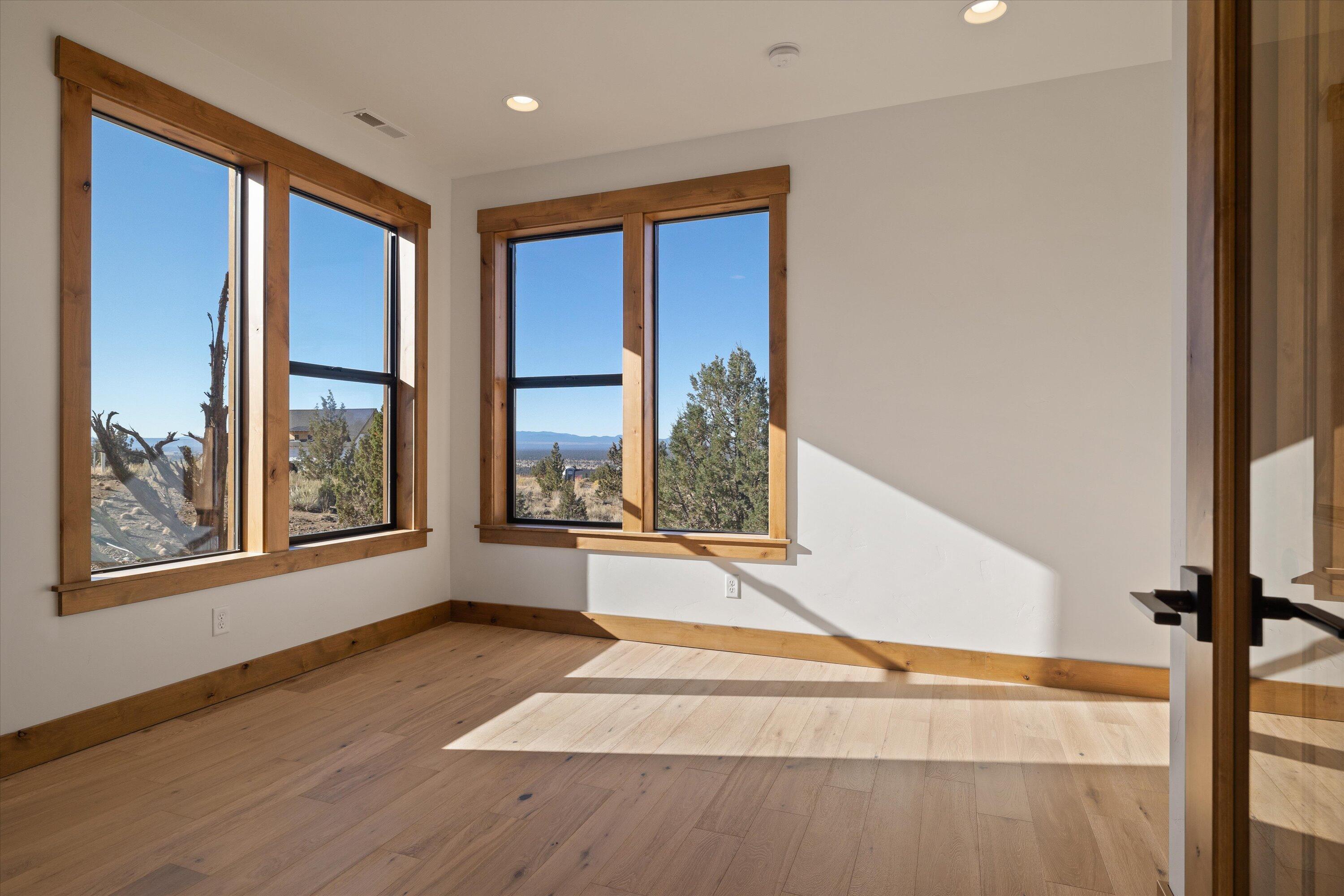 16543 SW Pinnacle Court, 697