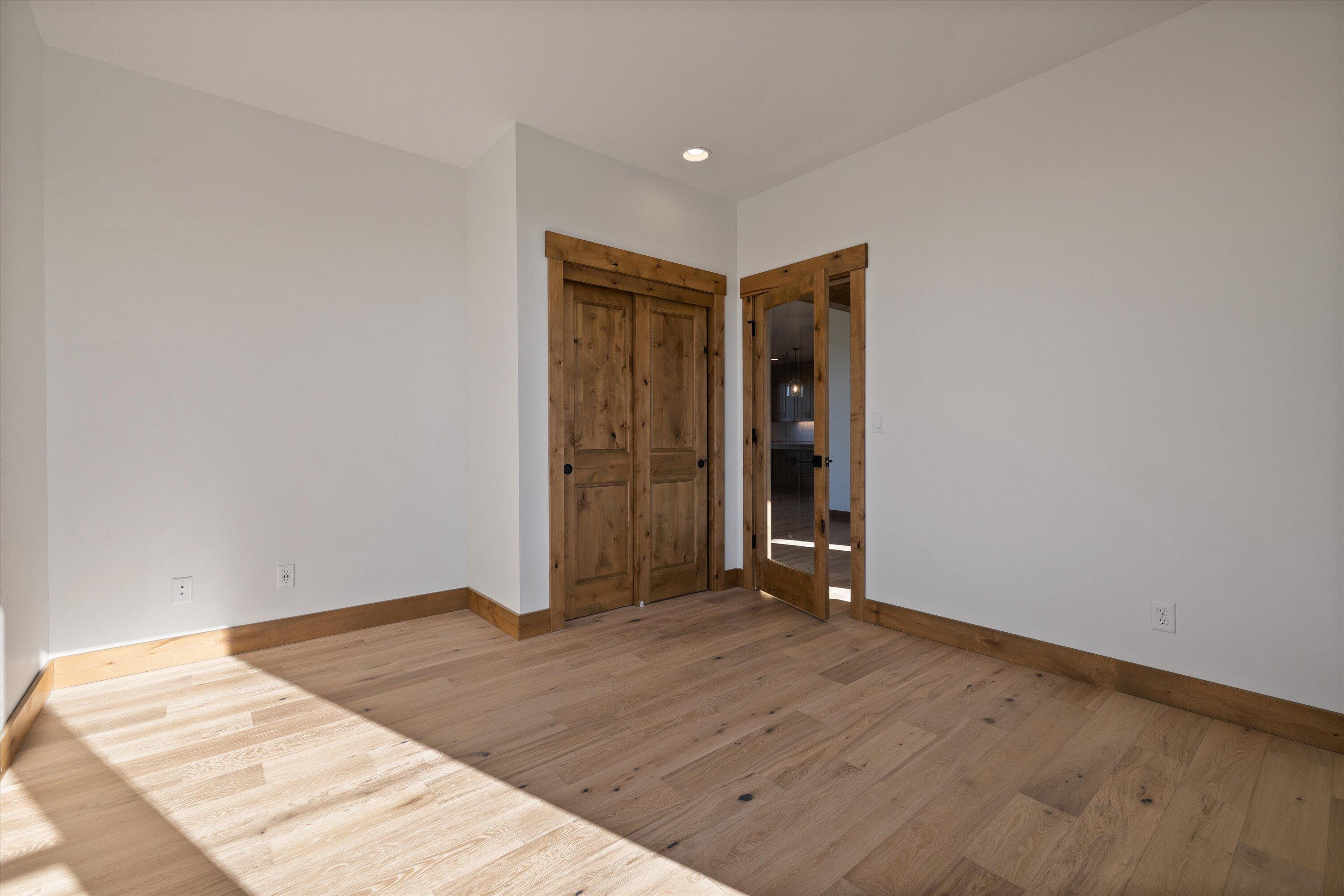 16543 SW Pinnacle Court, 697