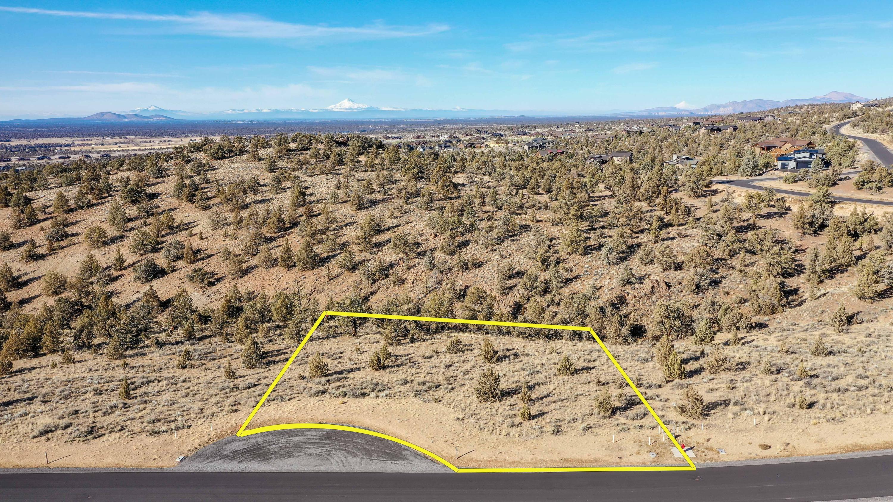 Lot 698 SW Pinnacle Court