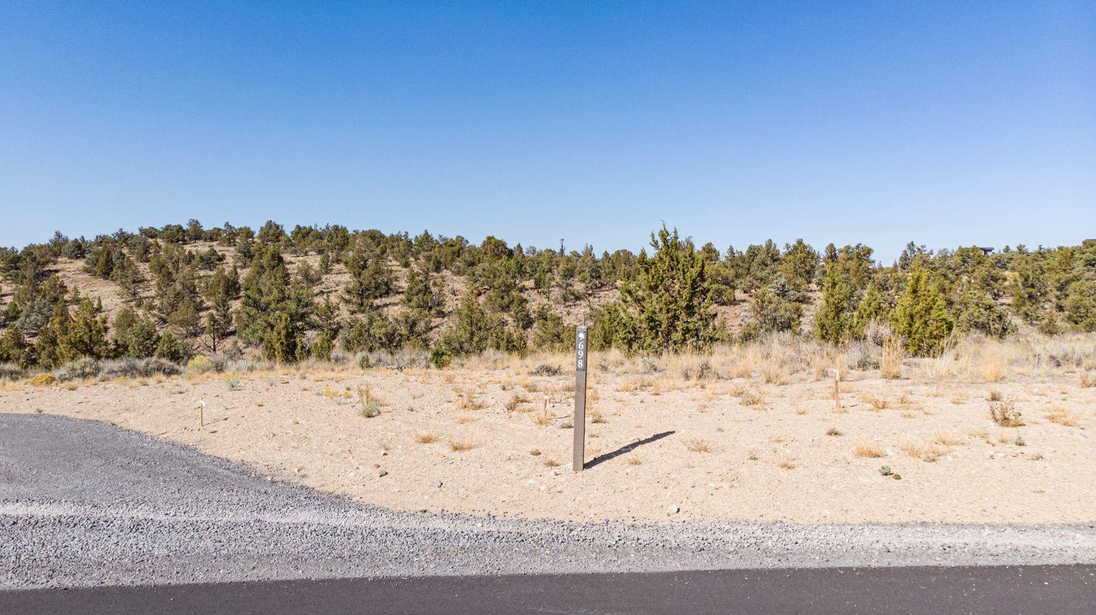 Lot 698 SW Pinnacle Court