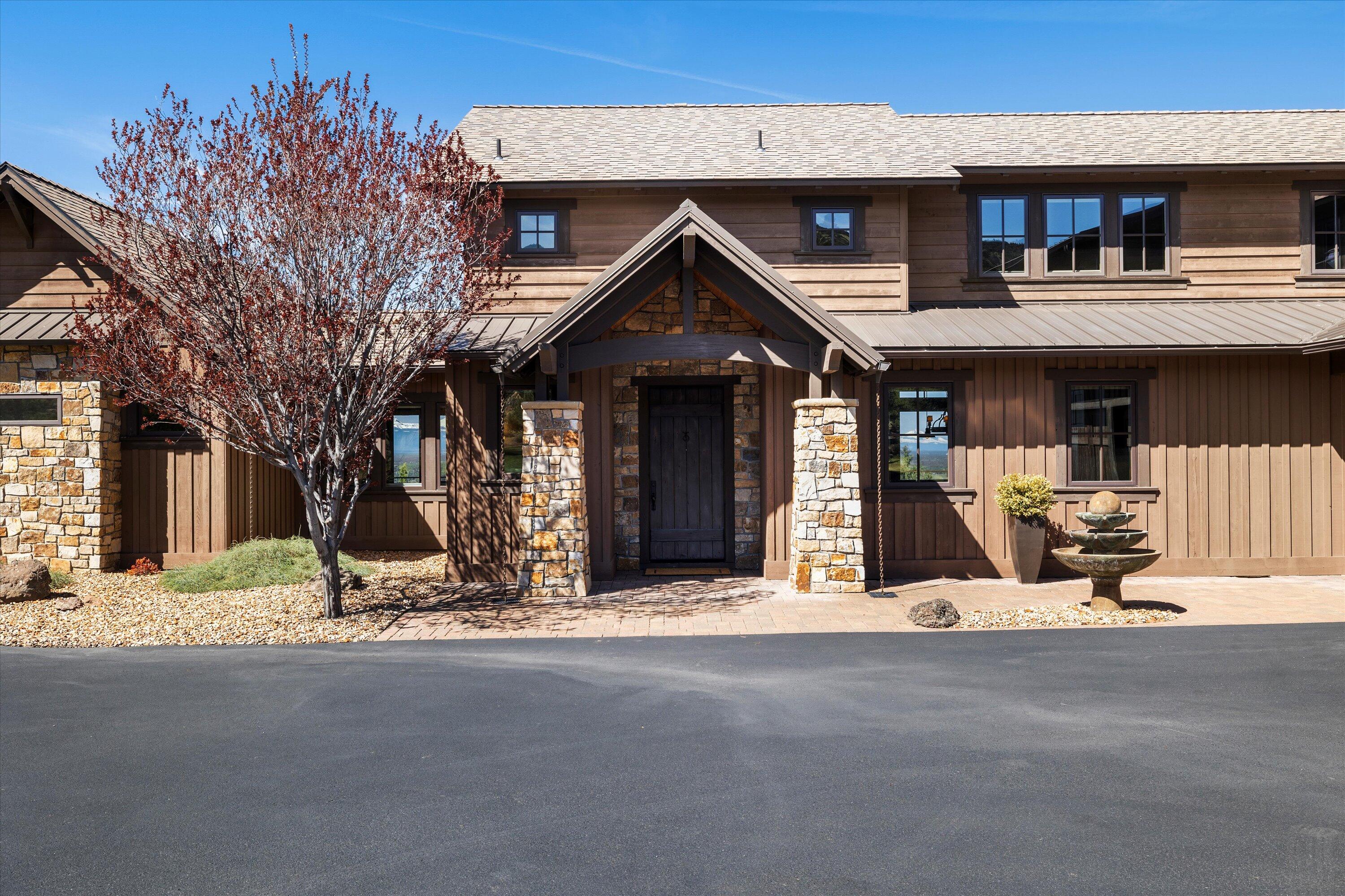 15403 SW Hope Vista Drive