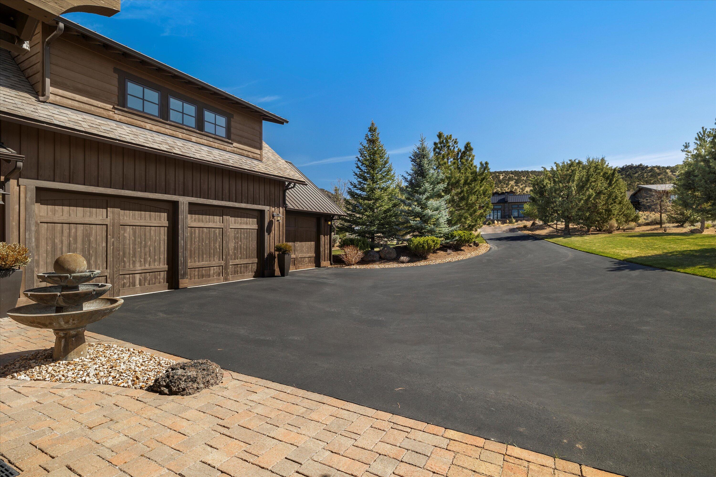 15403 SW Hope Vista Drive