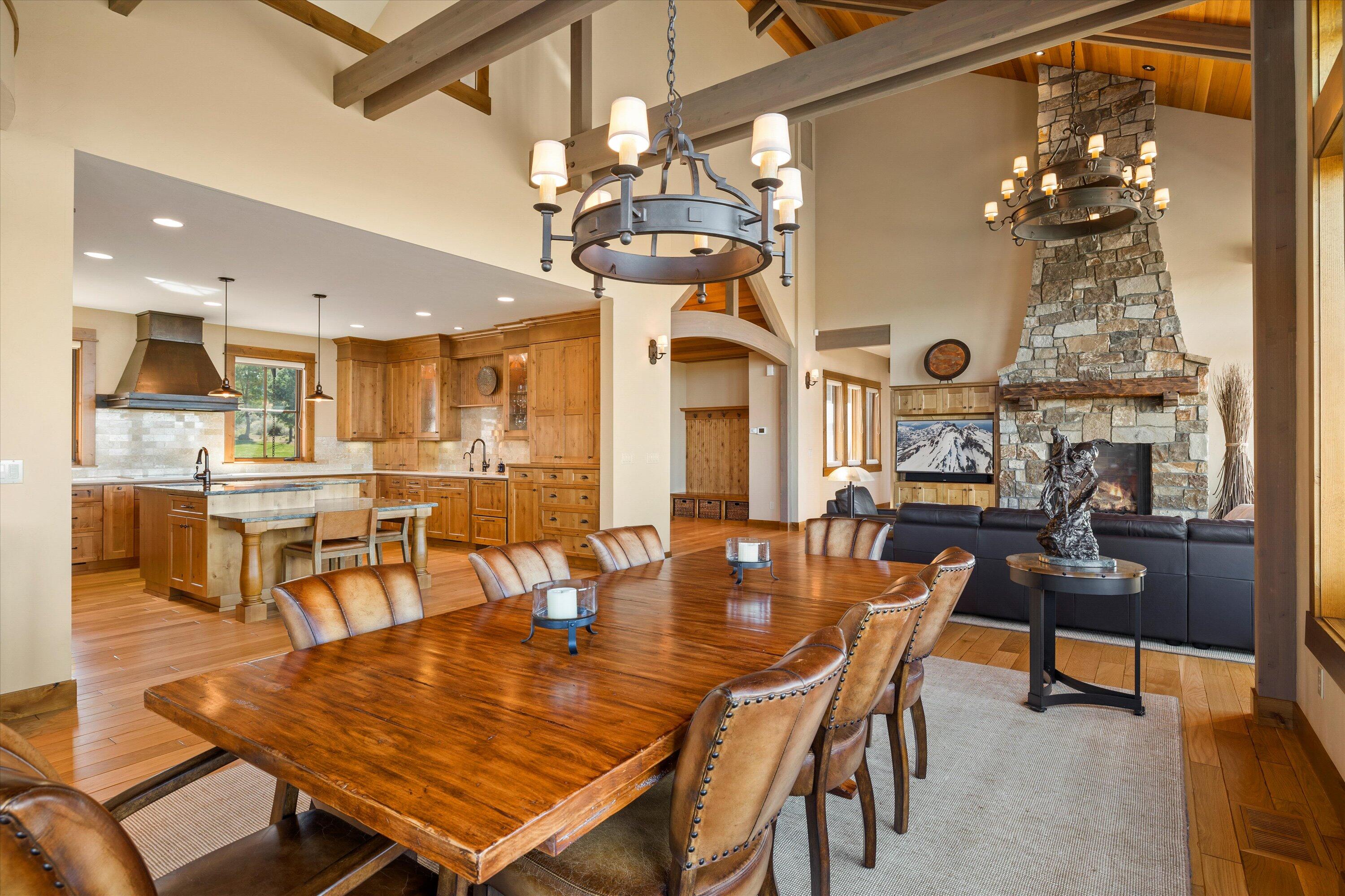 15403 SW Hope Vista Drive