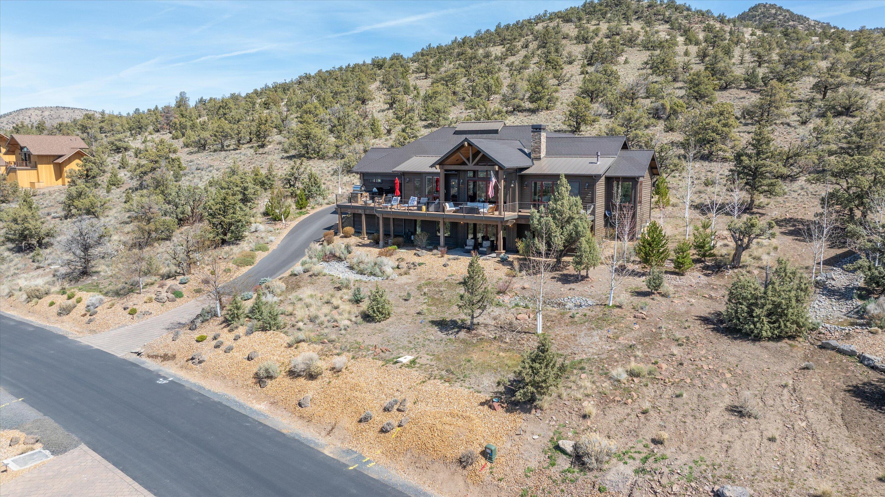 16228 SW Hat Rock Loop