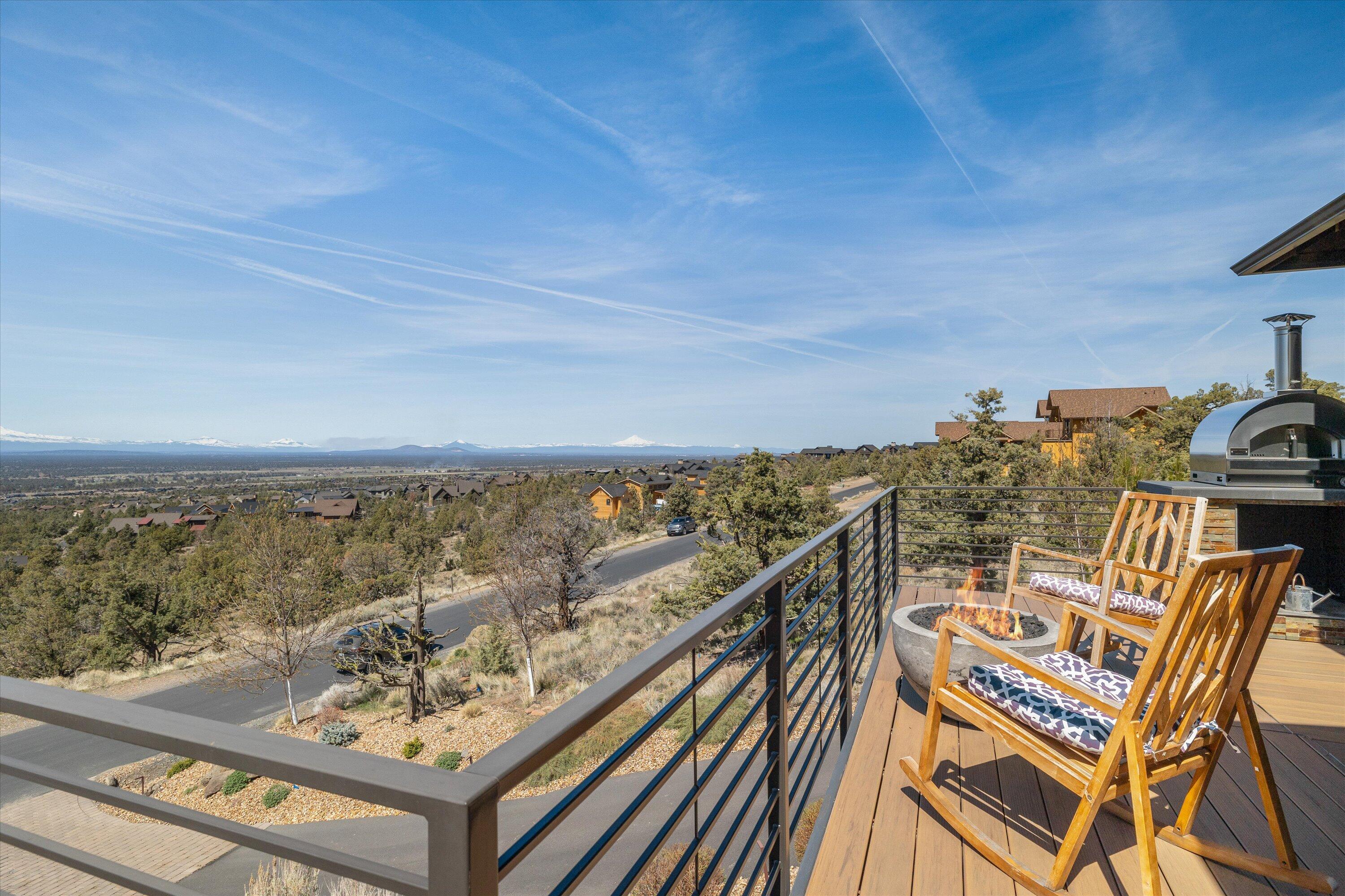 16228 SW Hat Rock Loop