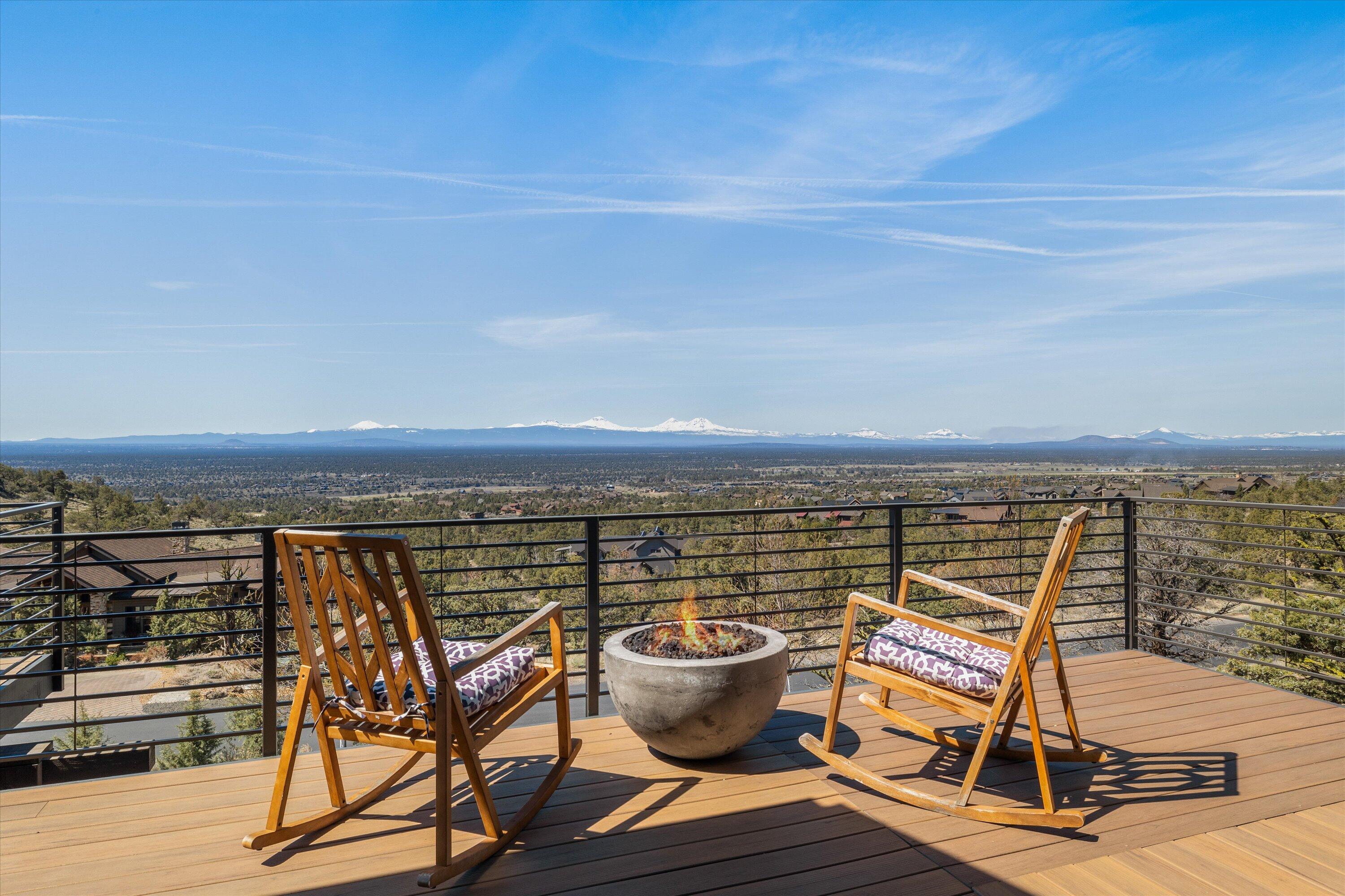 16228 SW Hat Rock Loop