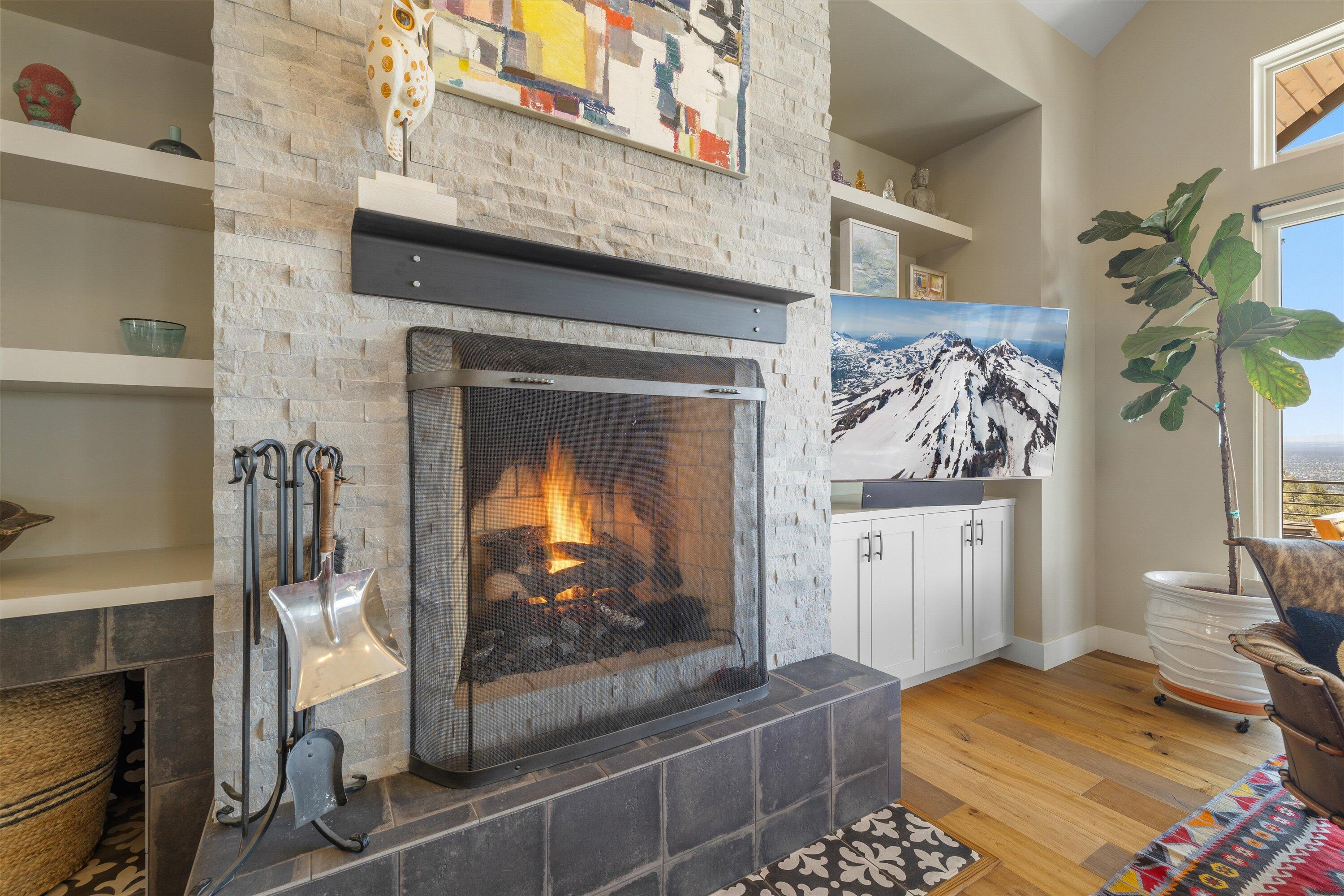 16228 SW Hat Rock Loop