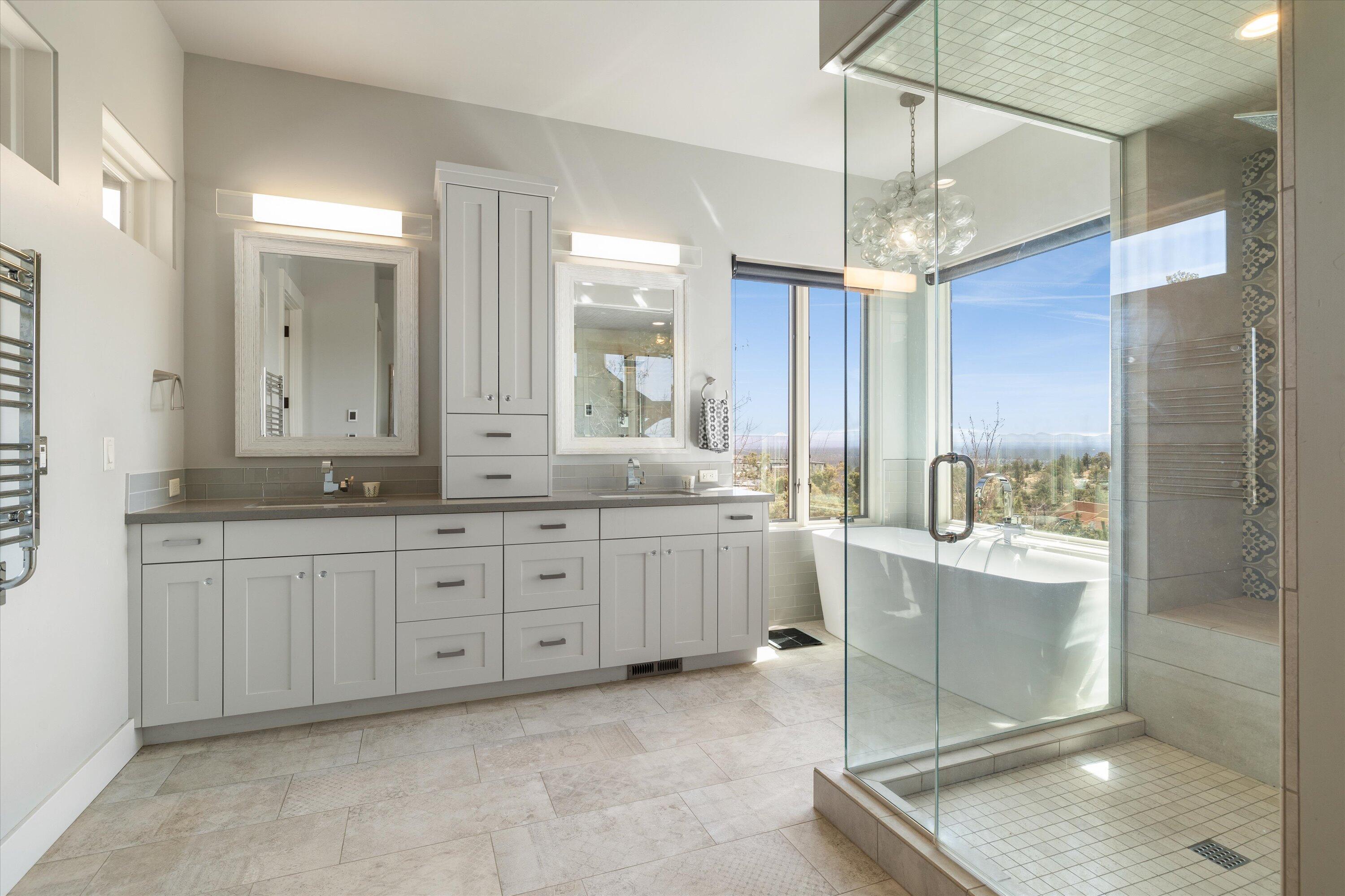 16228 SW Hat Rock Loop