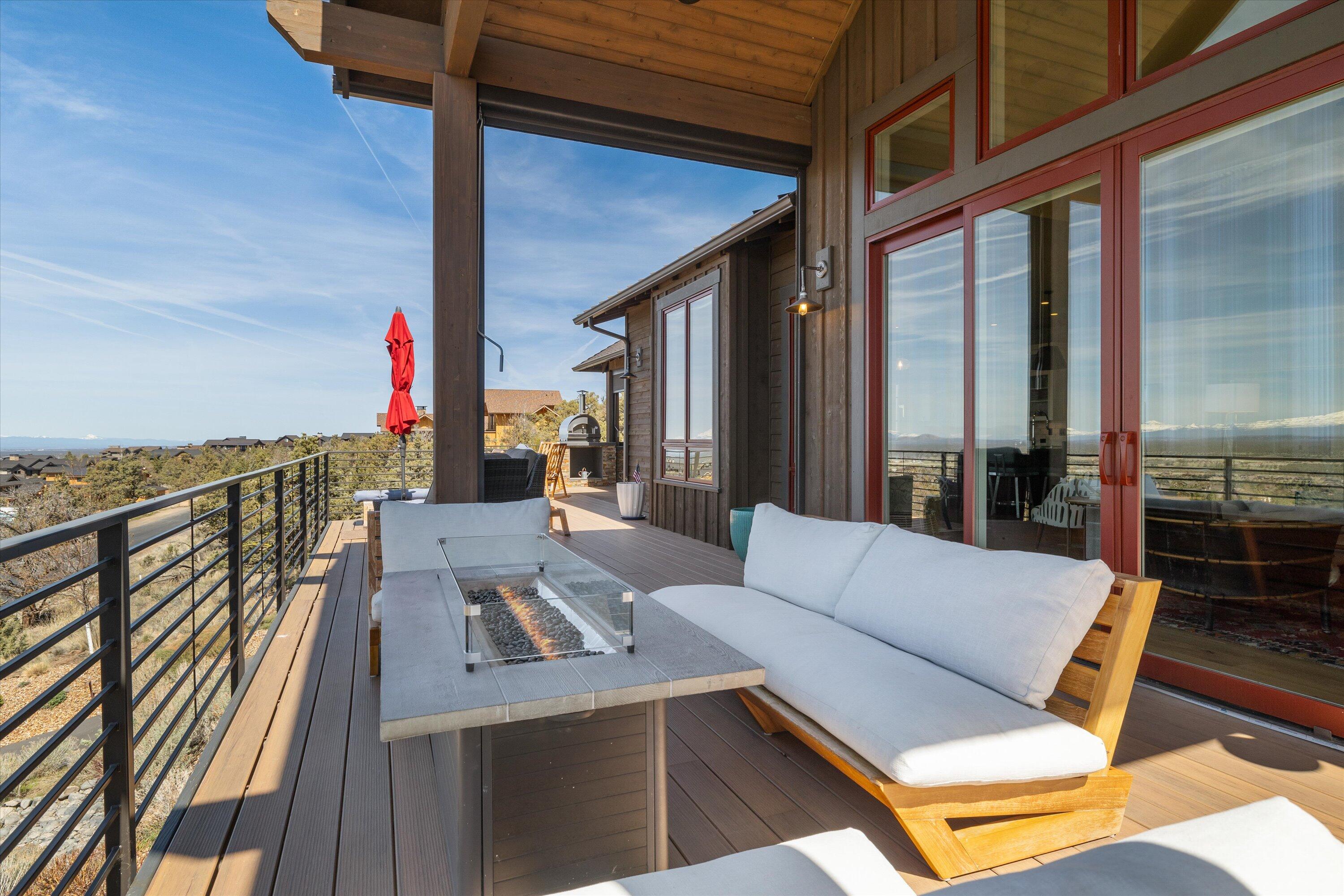 16228 SW Hat Rock Loop