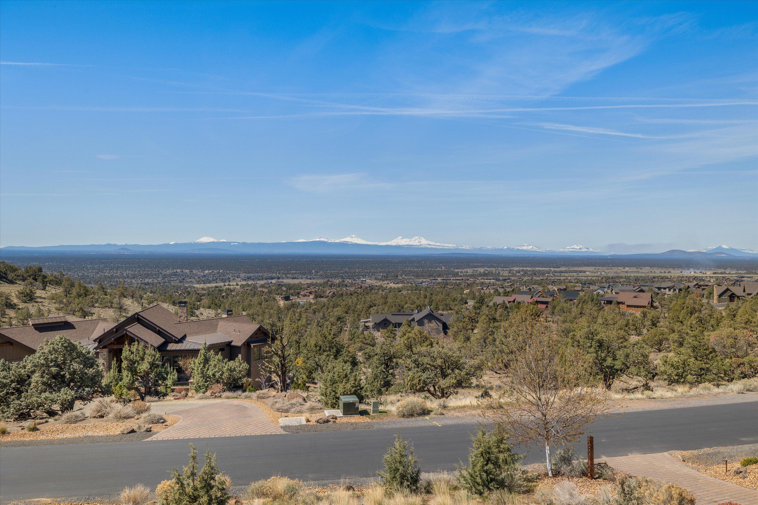 16228 SW Hat Rock Loop