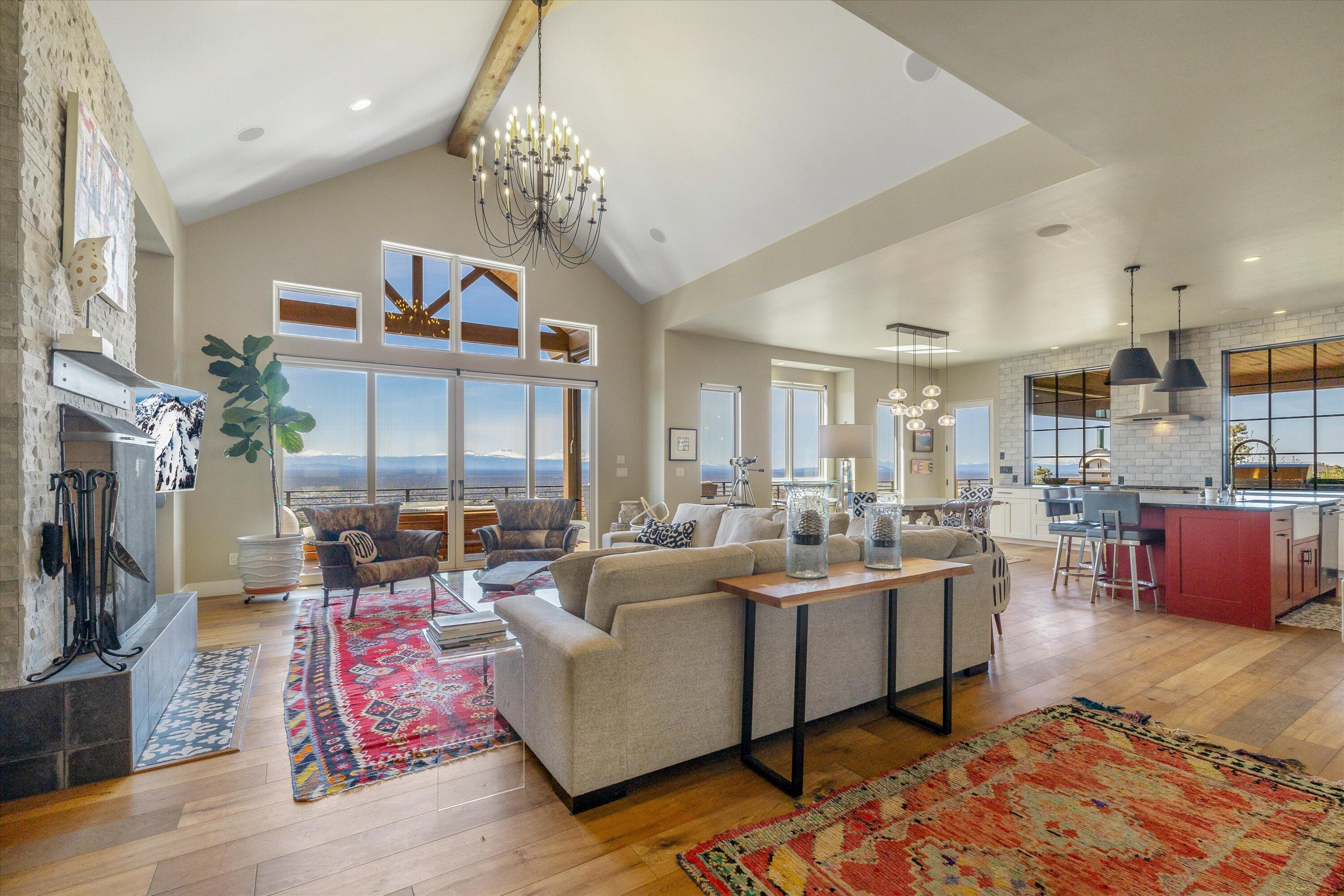 16228 SW Hat Rock Loop