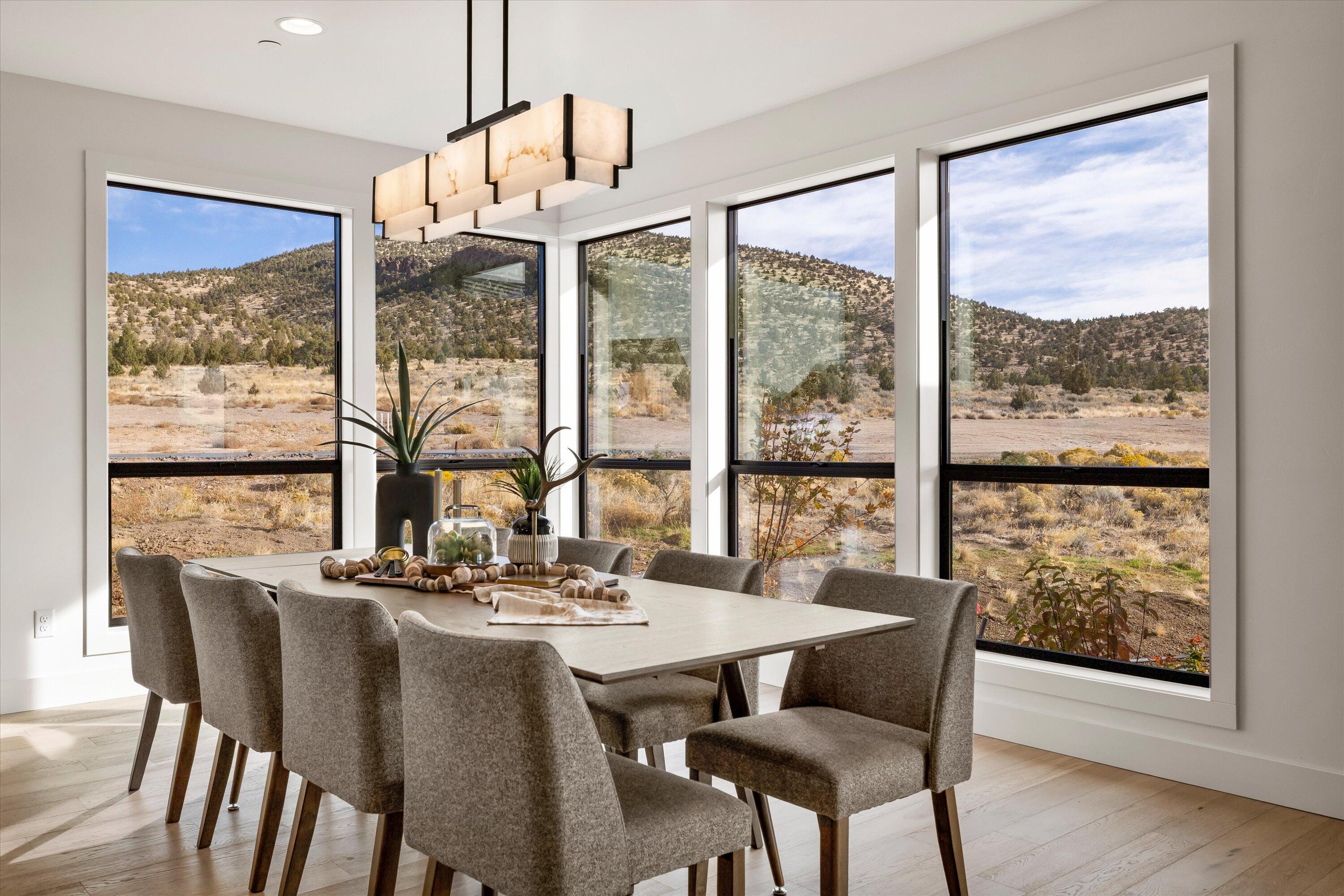 13210 Seven Peaks Loop, Powell Butte