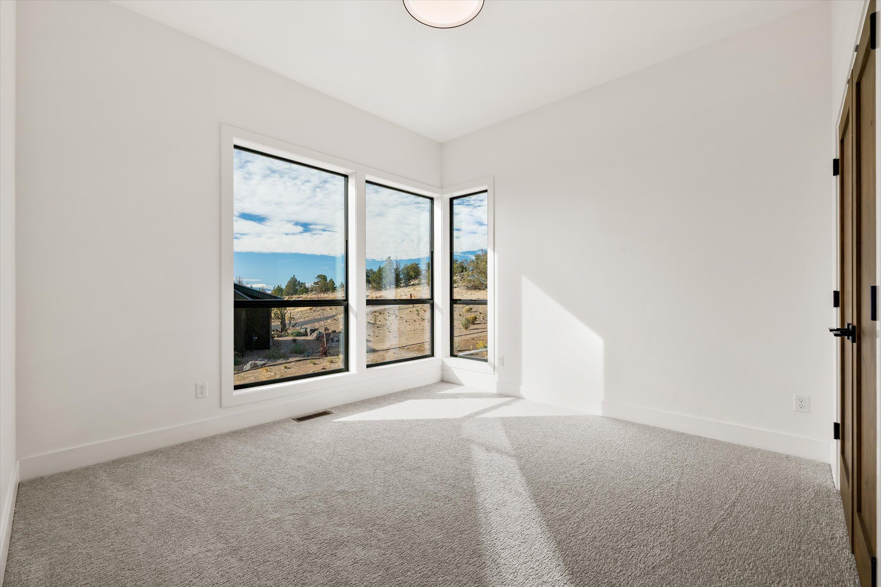 13210 Seven Peaks Loop, Powell Butte