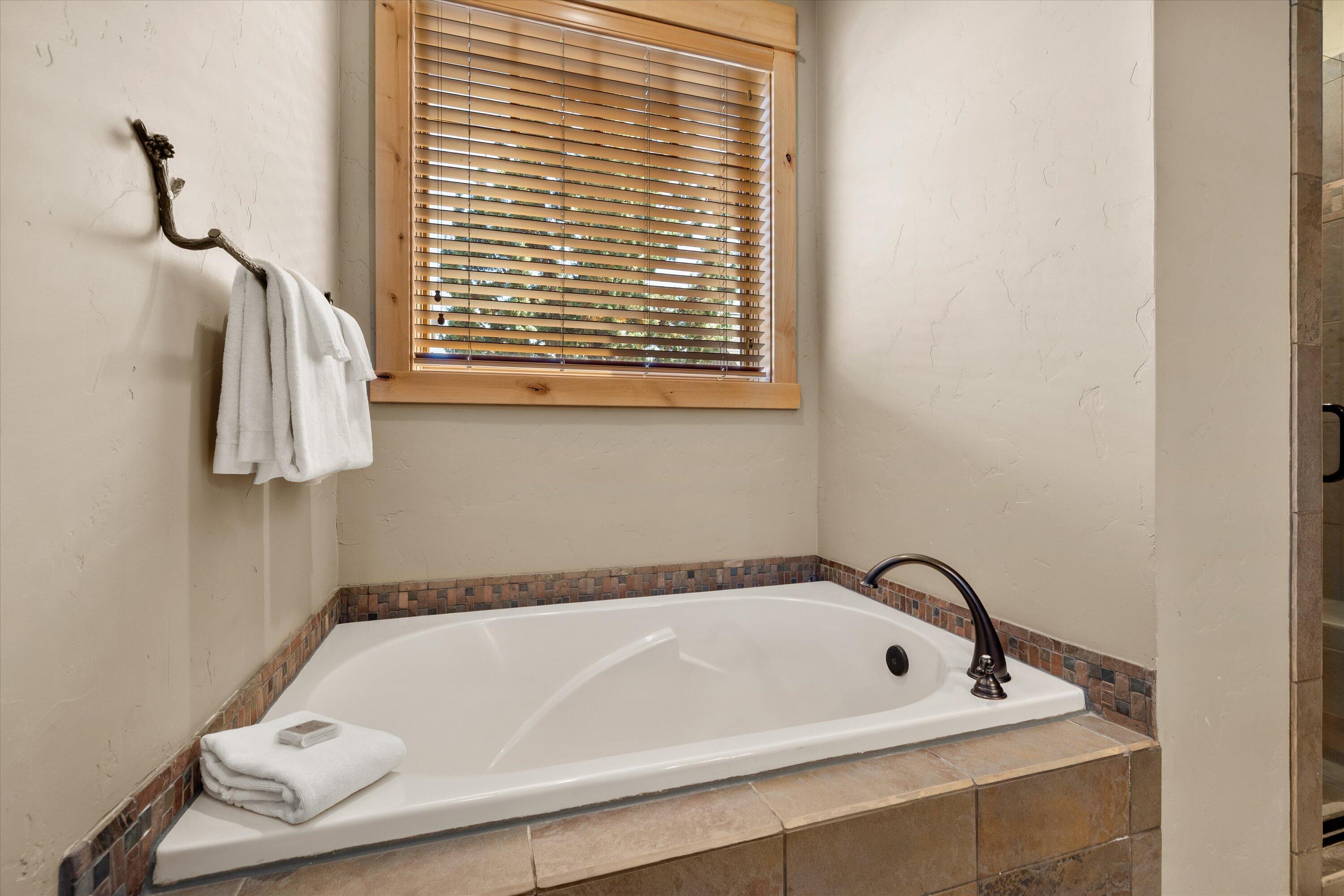 16776 SW Brasada Ranch Road, Cabin 48