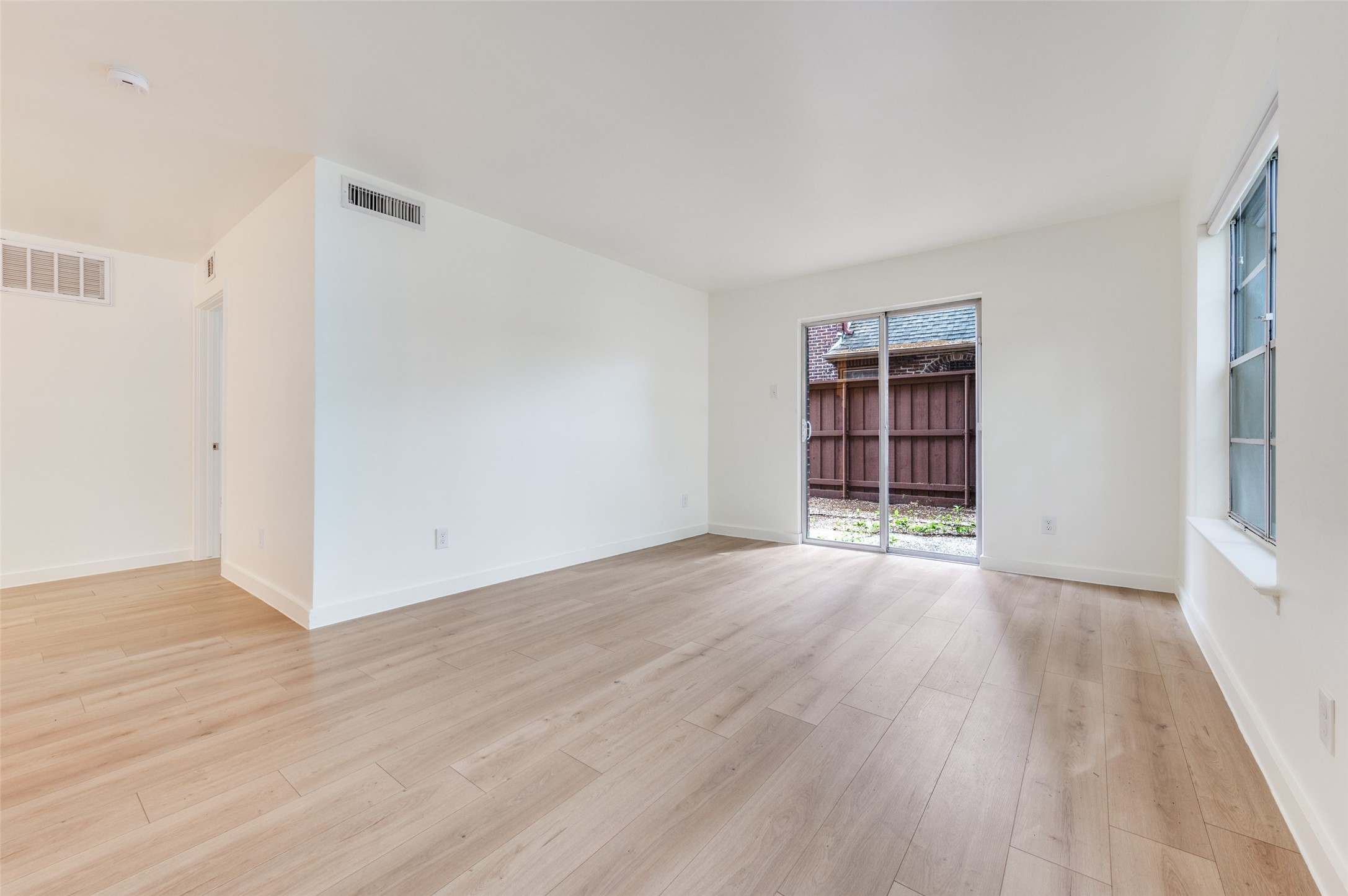 4219 Avondale Avenue 116