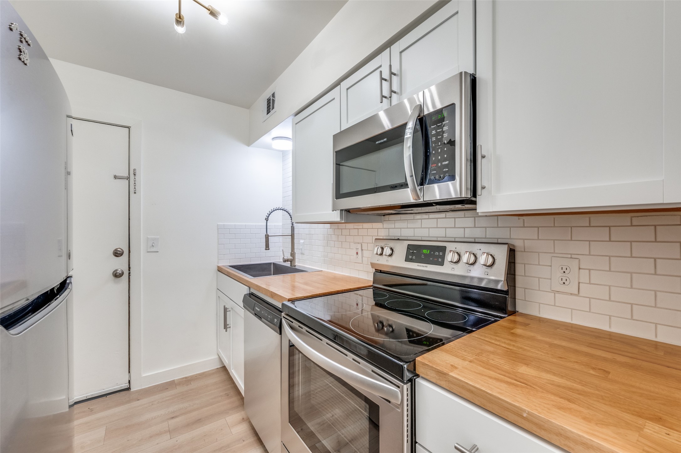 4219 Avondale Avenue 116