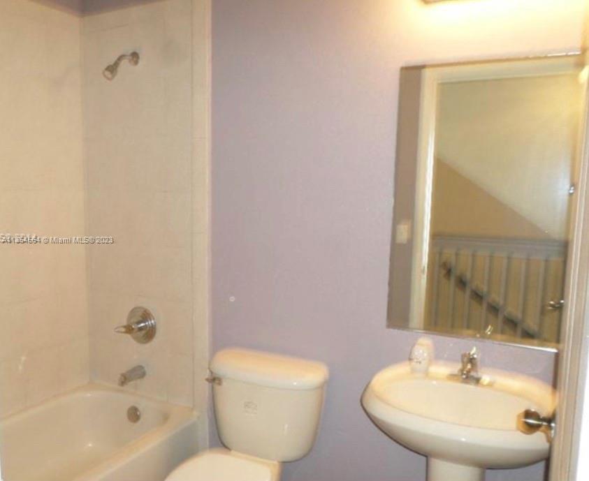 2233 NW 135th Ter # 2233, Opa-Locka Unit: 2233