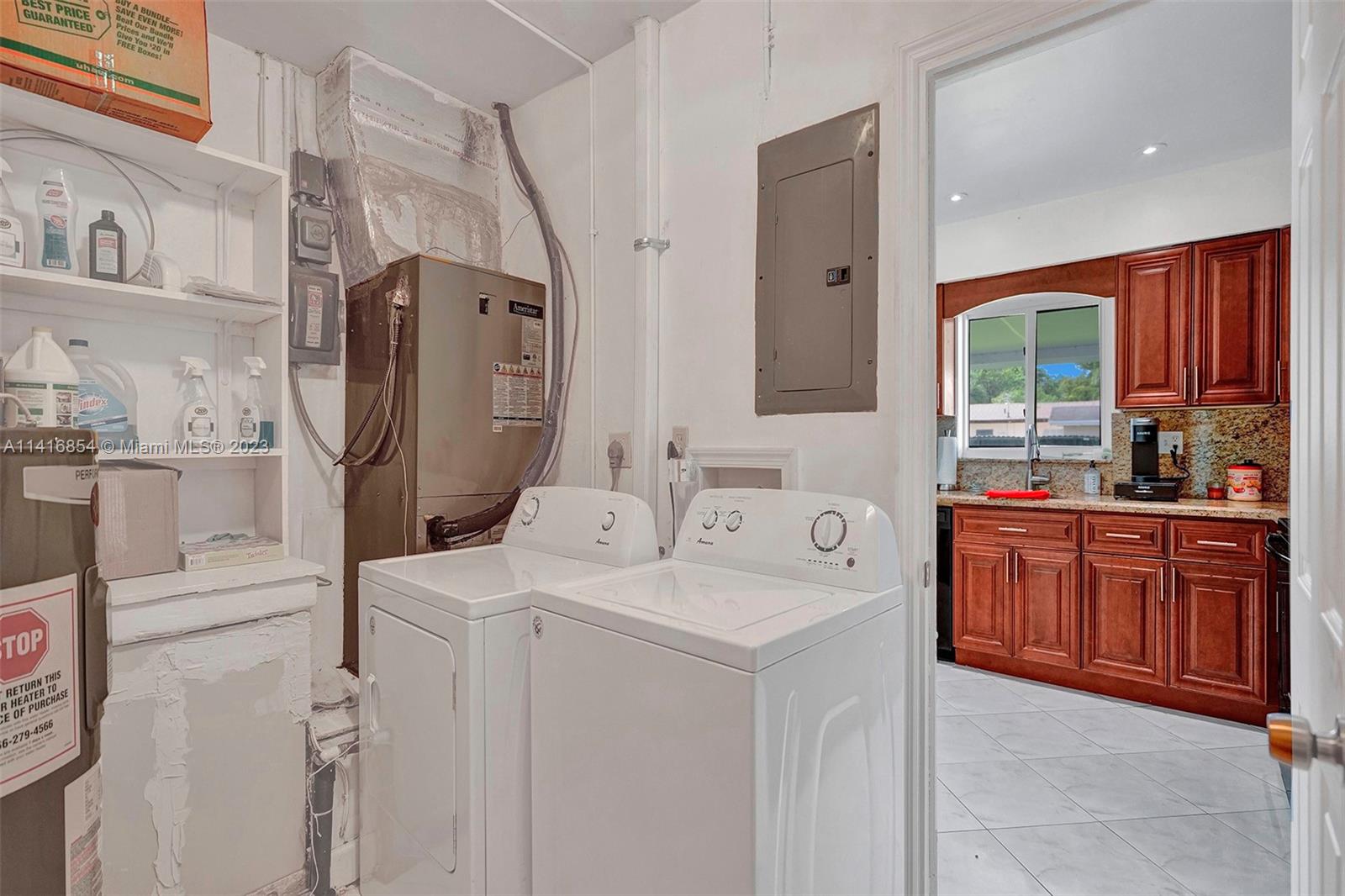 1093 Long Island Ave