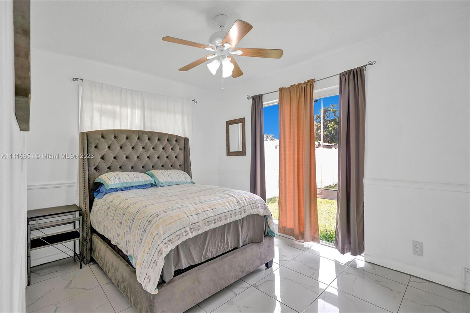 1093 Long Island Ave