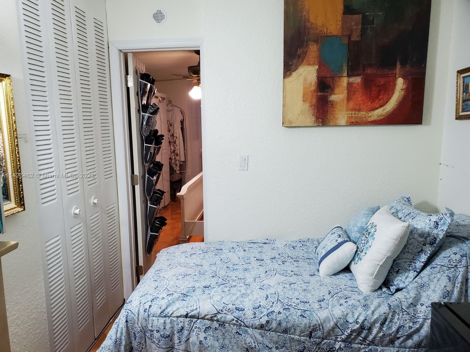 3725 NE 169th St # 408