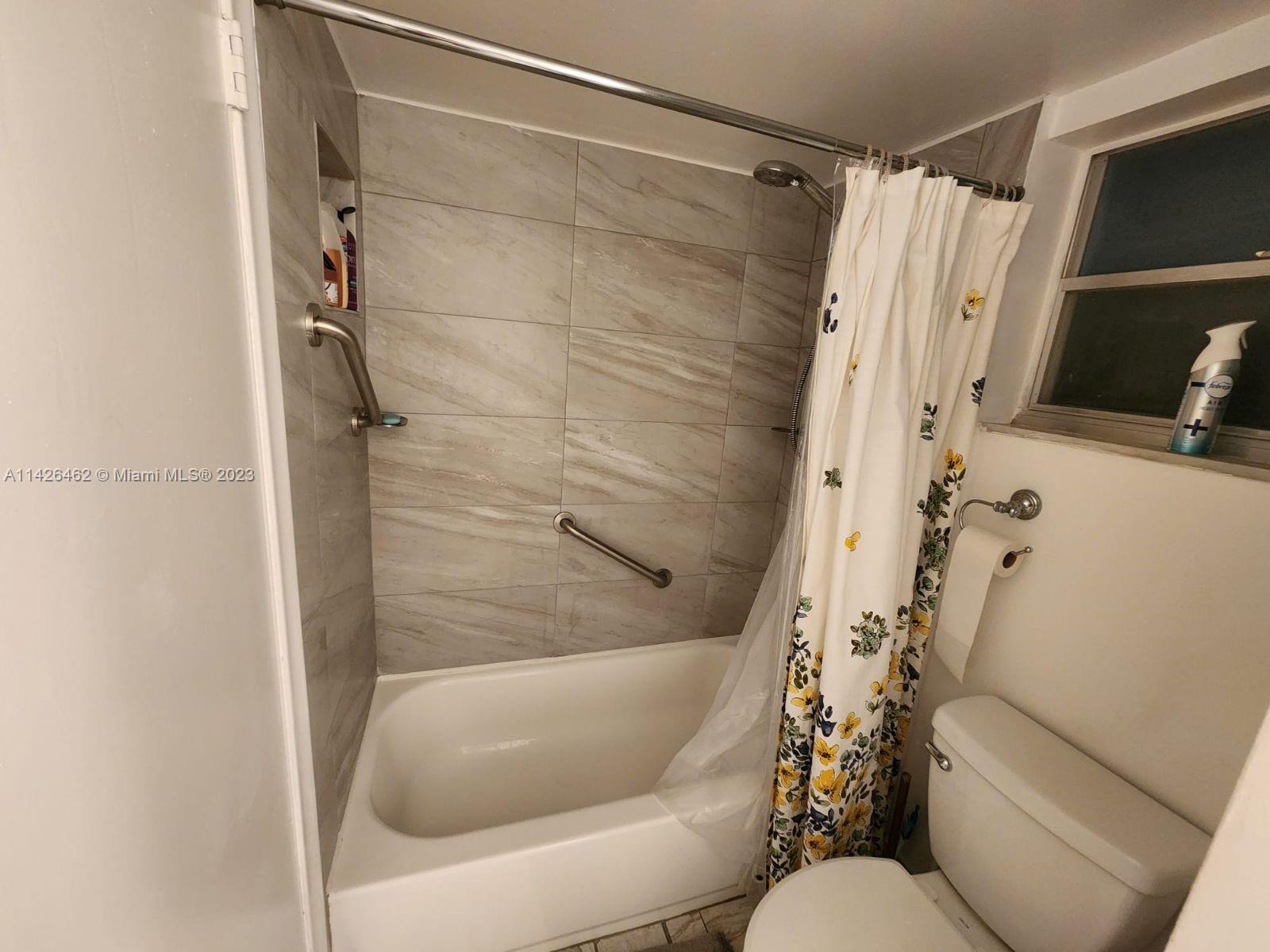 3725 NE 169th St # 408