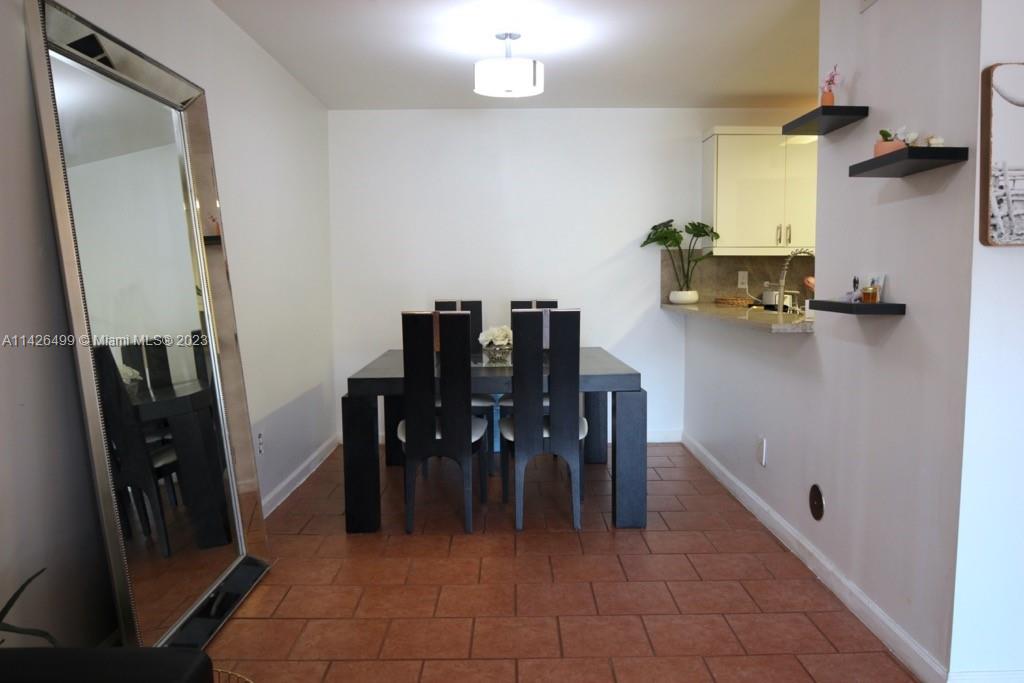 18240 Mediterranean Blvd # 11 Unit: 1-11