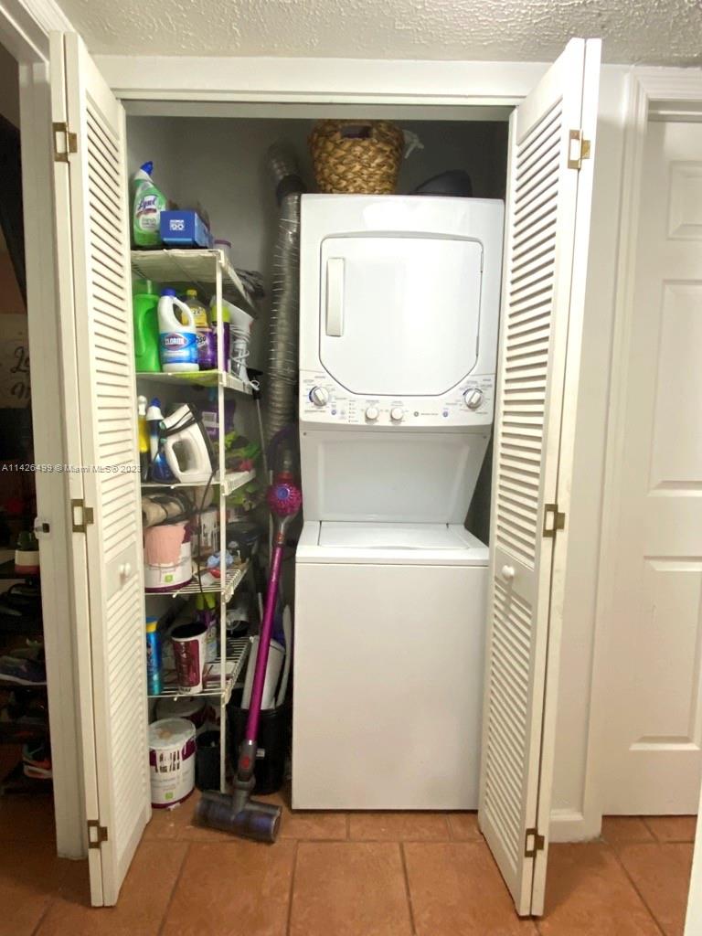 18240 Mediterranean Blvd # 11 Unit: 1-11