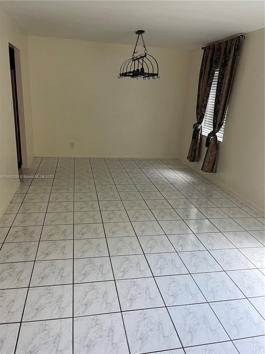 8030 SW 18th Pl # 11 Unit: 3-11