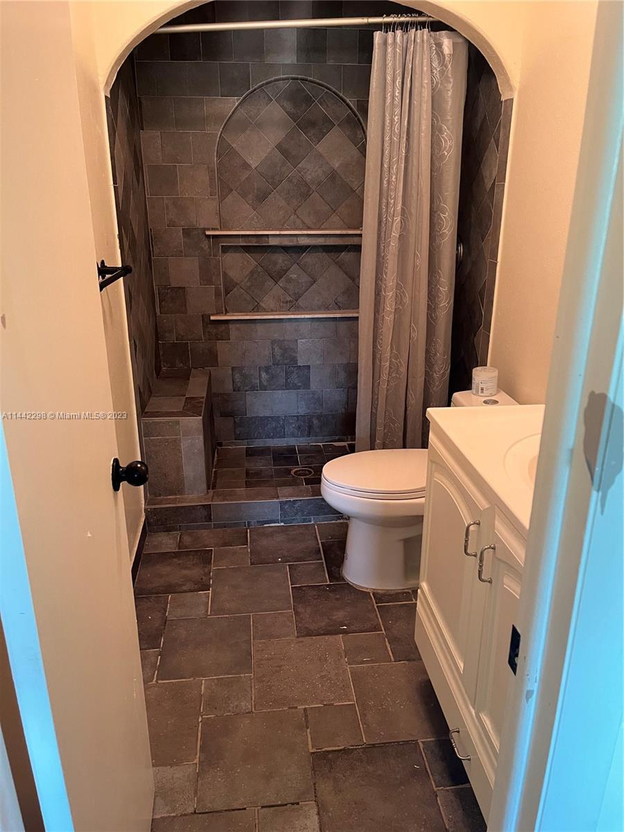 8030 SW 18th Pl # 11 Unit: 3-11