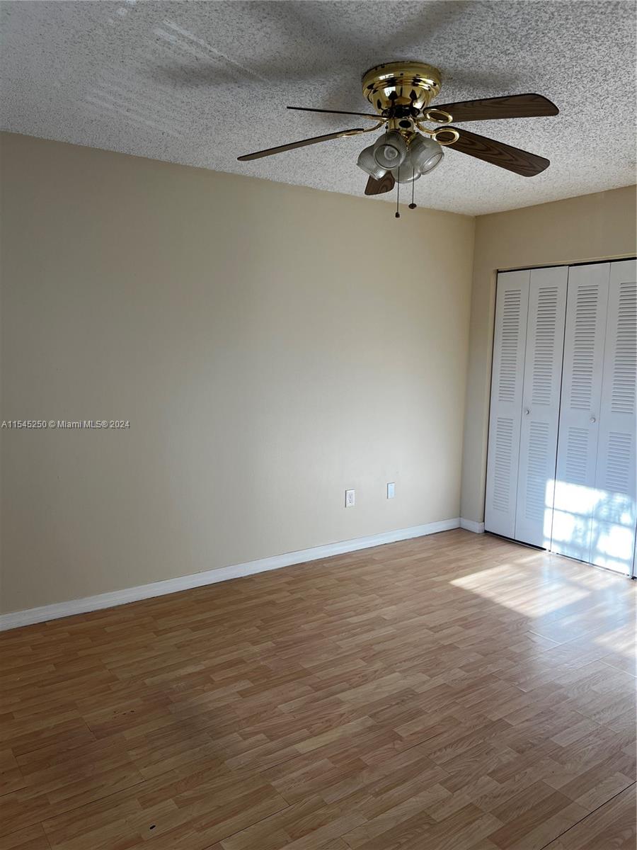 18210 Mediterranean Blvd # 20 Unit: 8-20