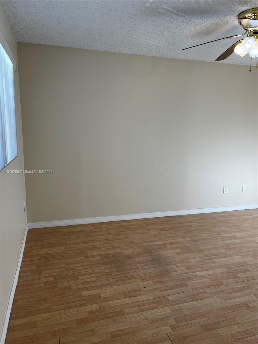 18210 Mediterranean Blvd # 20 Unit: 8-20