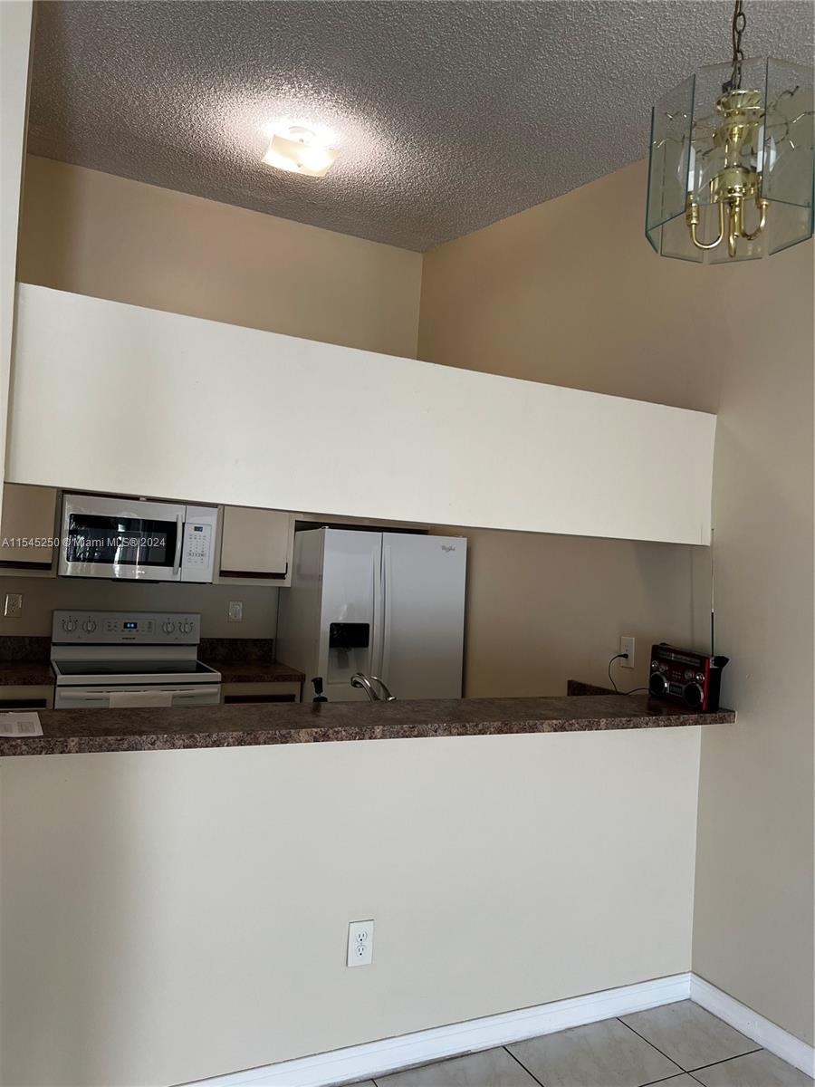 18210 Mediterranean Blvd # 20 Unit: 8-20