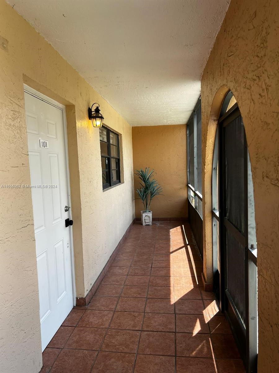 18240 Mediterranean Blvd # 11 Unit: 1-11