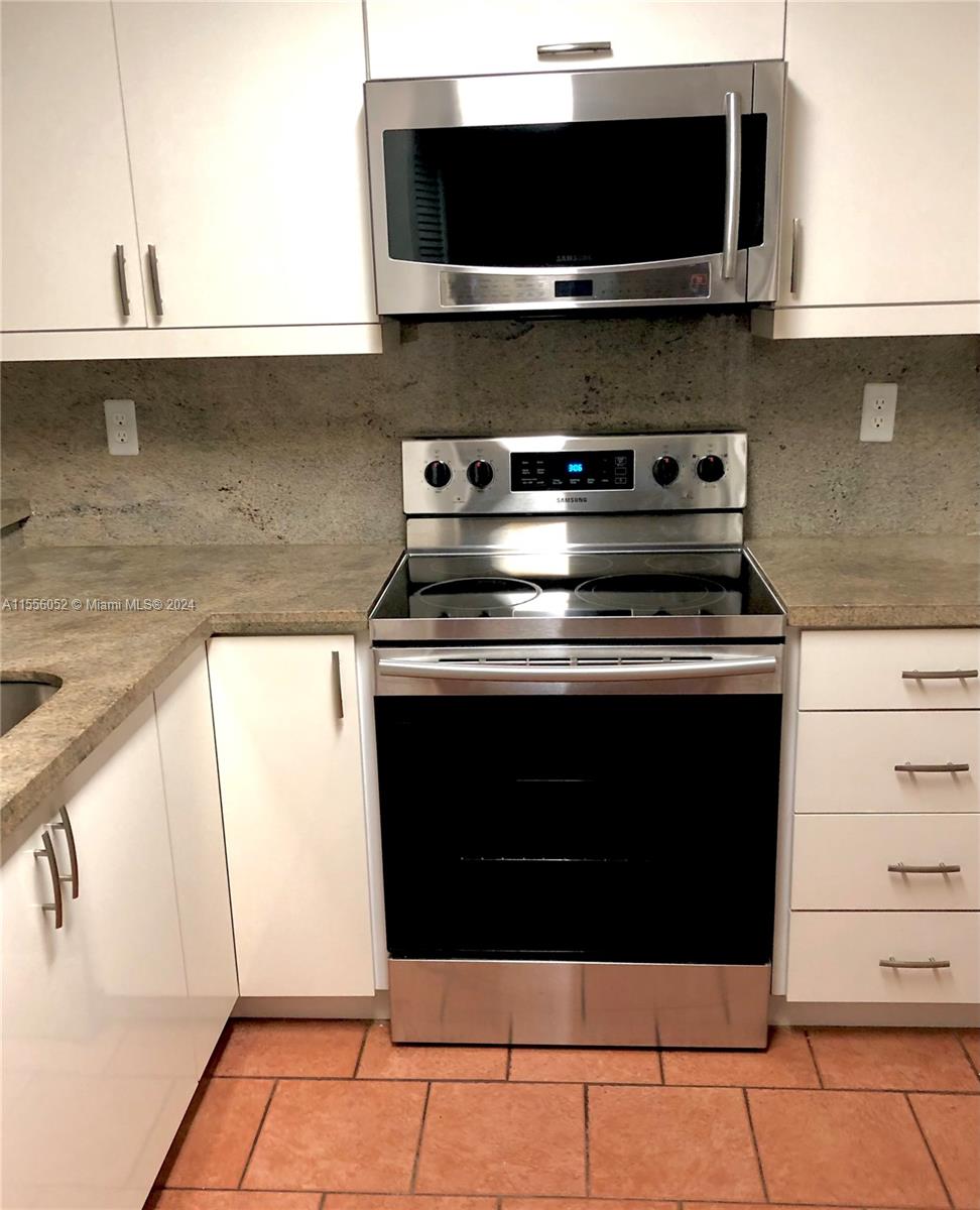 18240 Mediterranean Blvd # 11 Unit: 1-11