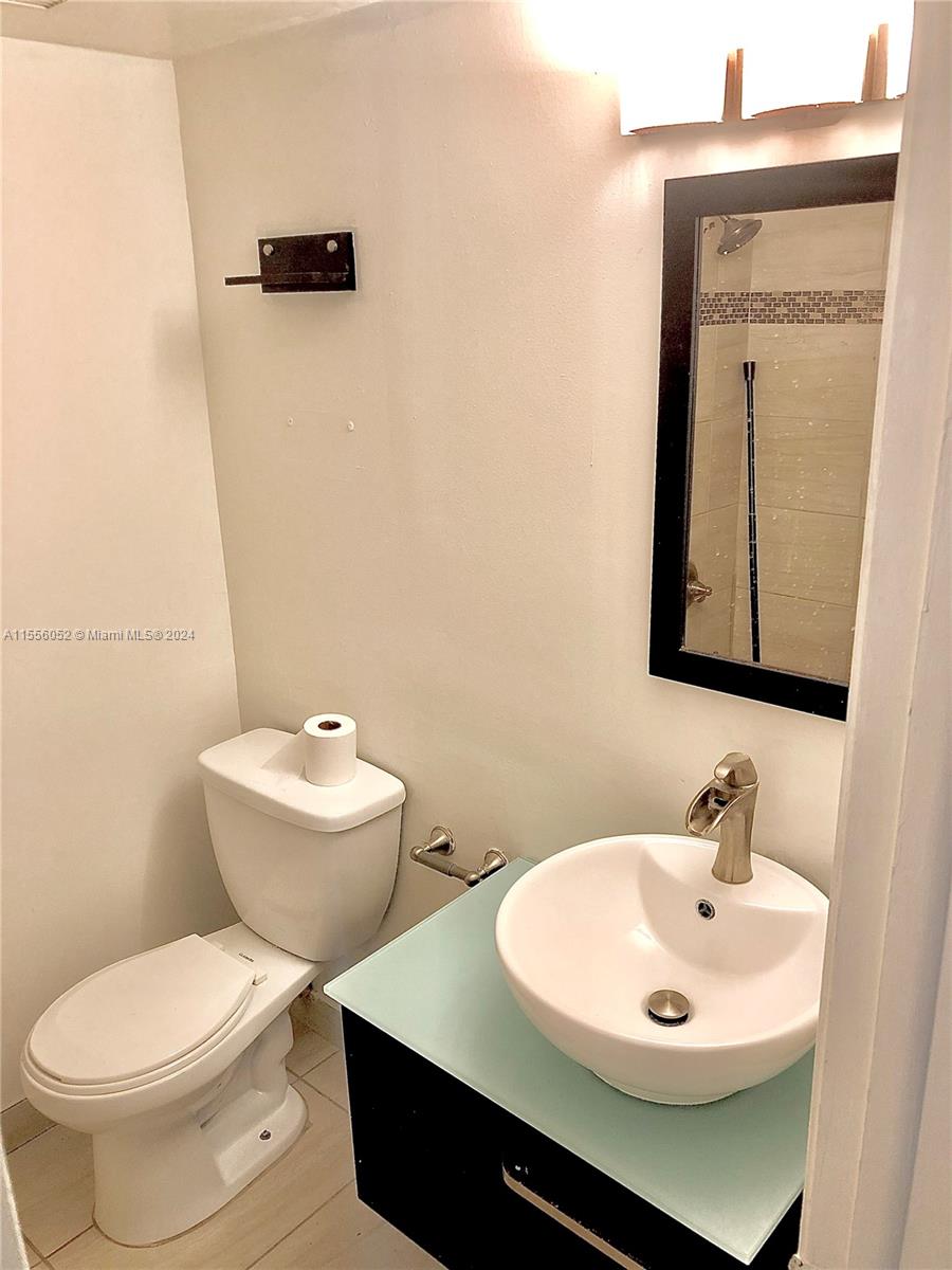 18240 Mediterranean Blvd # 11 Unit: 1-11